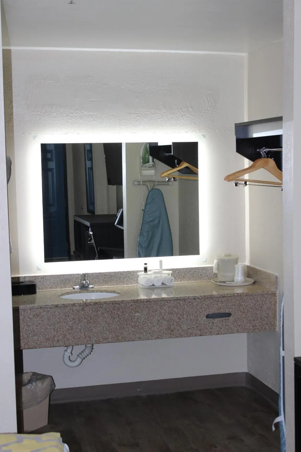 Baymont Inn & Suites