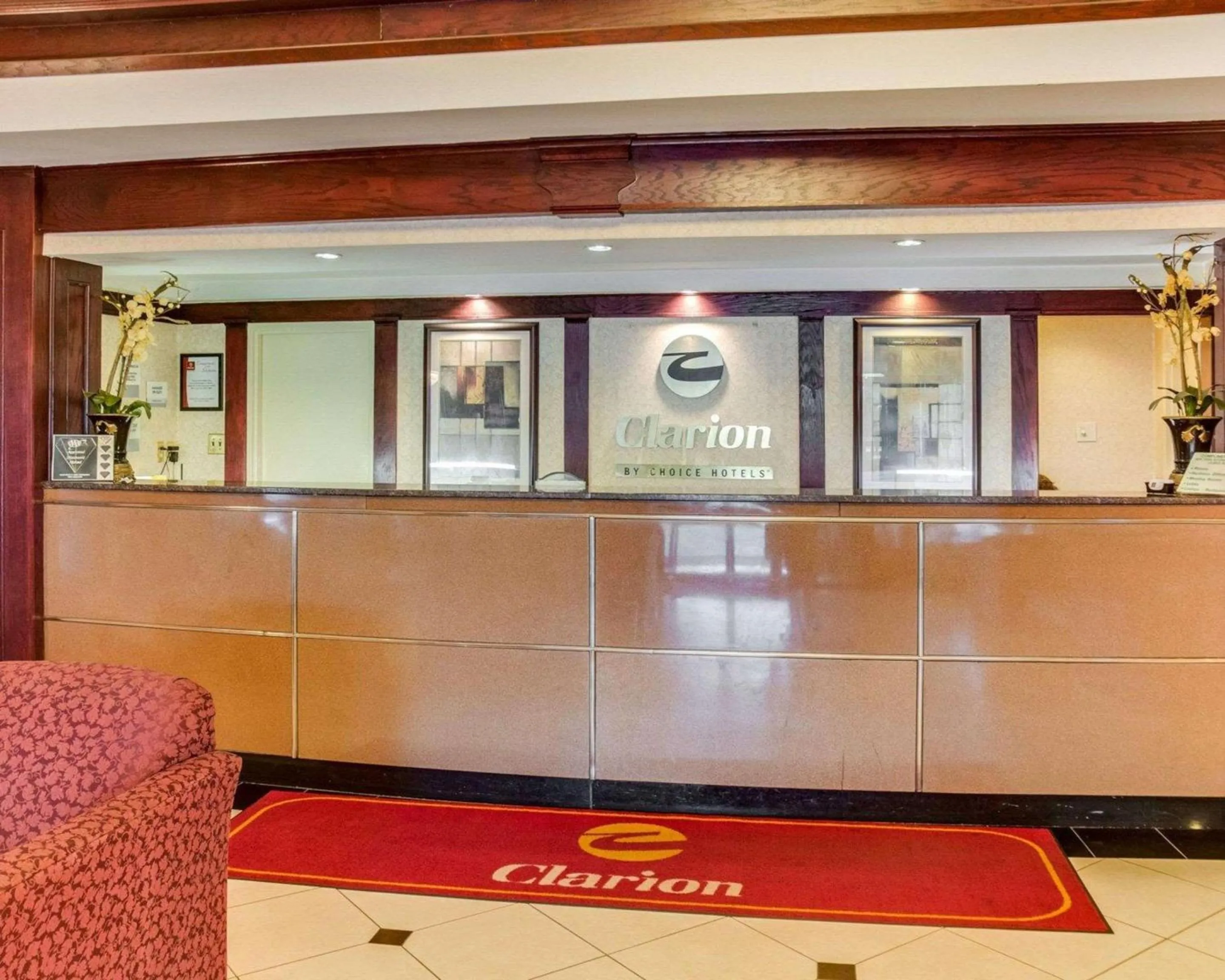 Lobby or reception in Clarion Inn Fredericksburg North