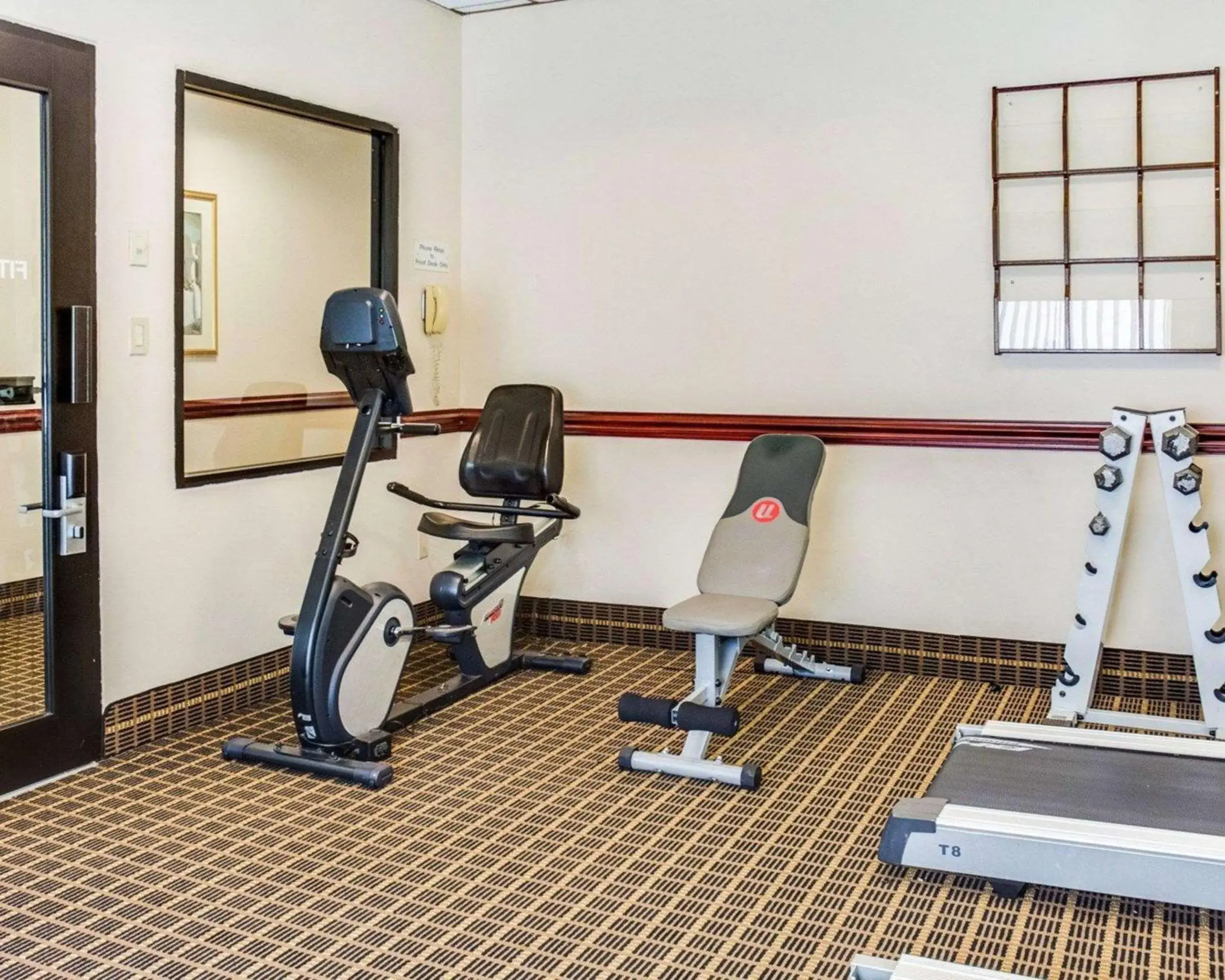 Fitness centre/facilities in Clarion Inn Fredericksburg North Fitness centre/facilities in Clarion Inn Fredericksburg North
