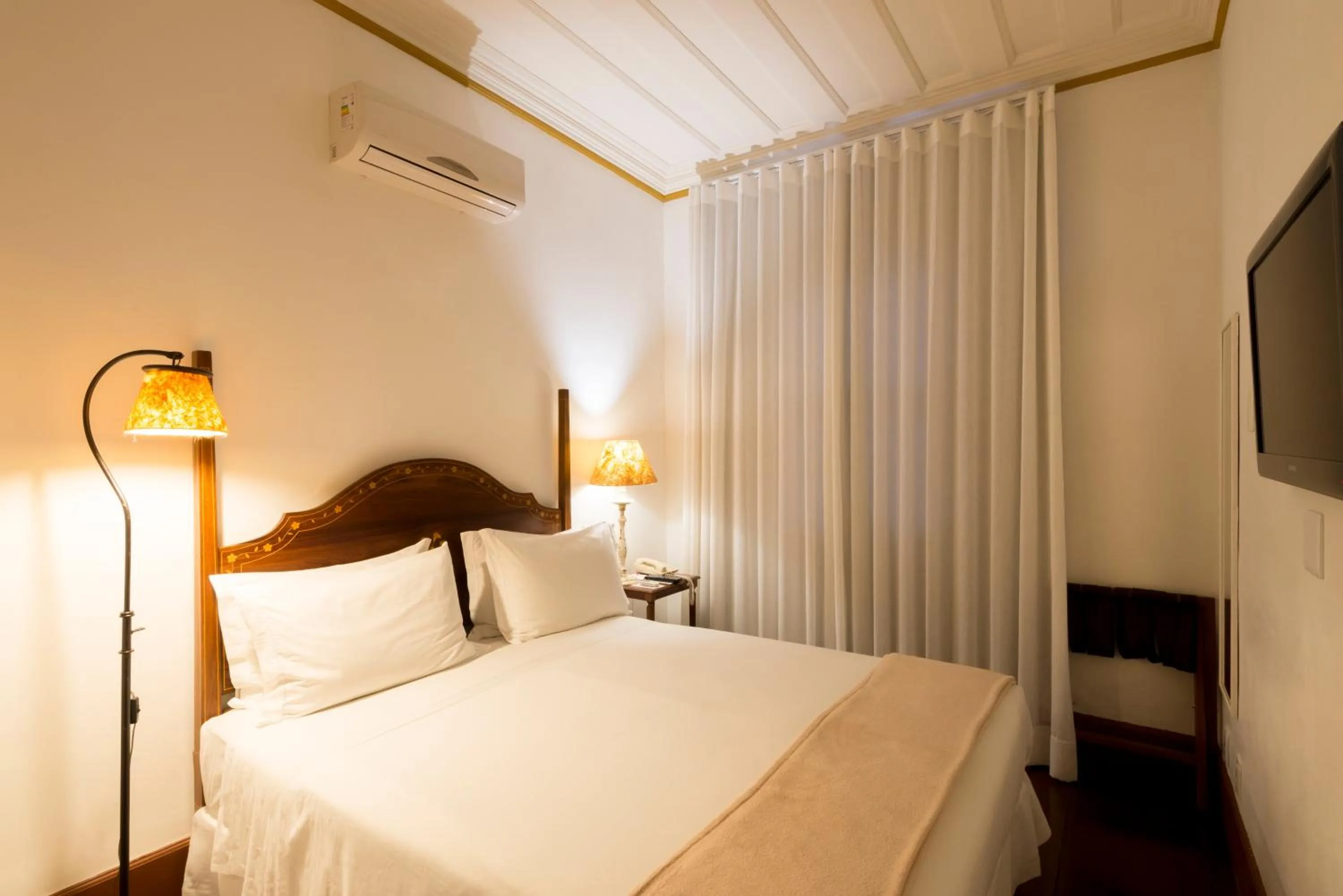 Bed in Hotel Solar do Rosário