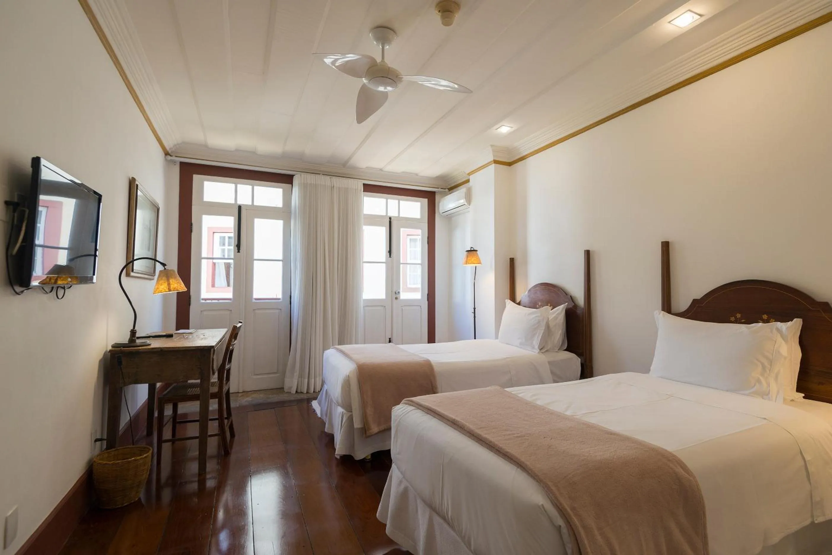 Bed in Hotel Solar do Rosário