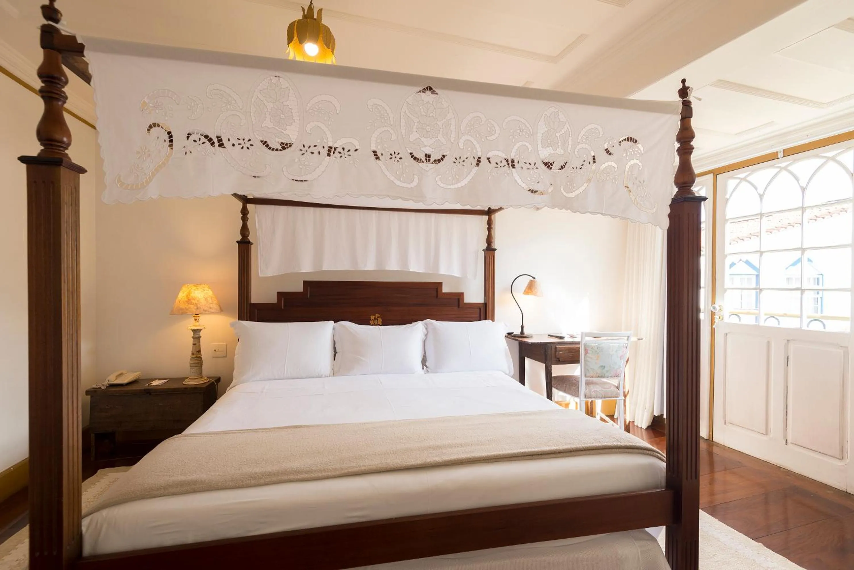 Bed in Hotel Solar do Rosário