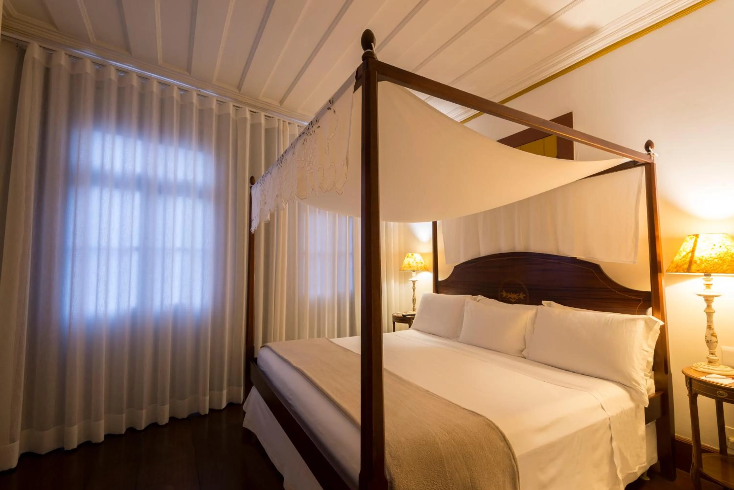 Bed in Hotel Solar do Rosário