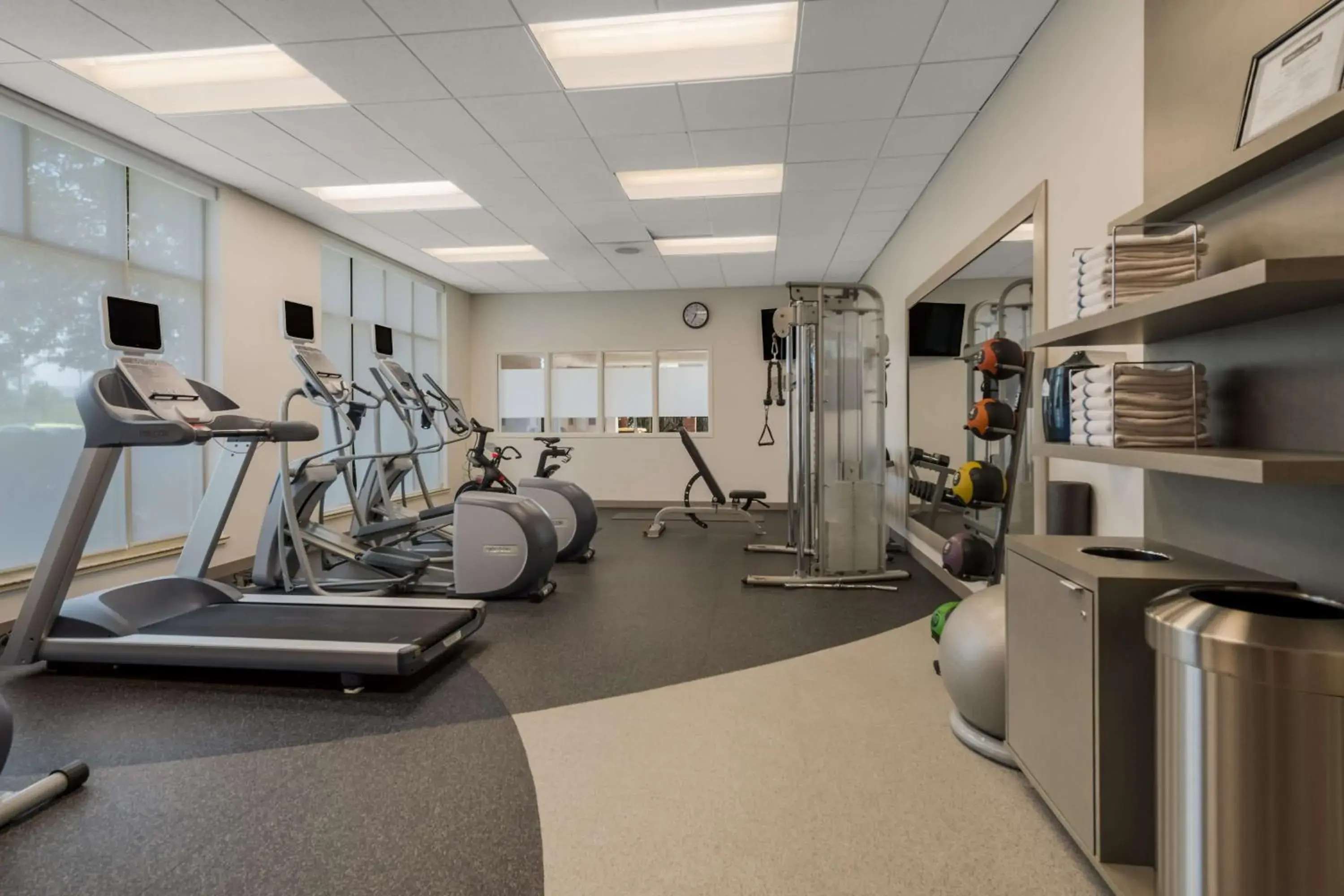 Fitness centre/facilities in Hilton Garden Inn Rockford Fitness centre/facilities in Hilton Garden Inn Rockford