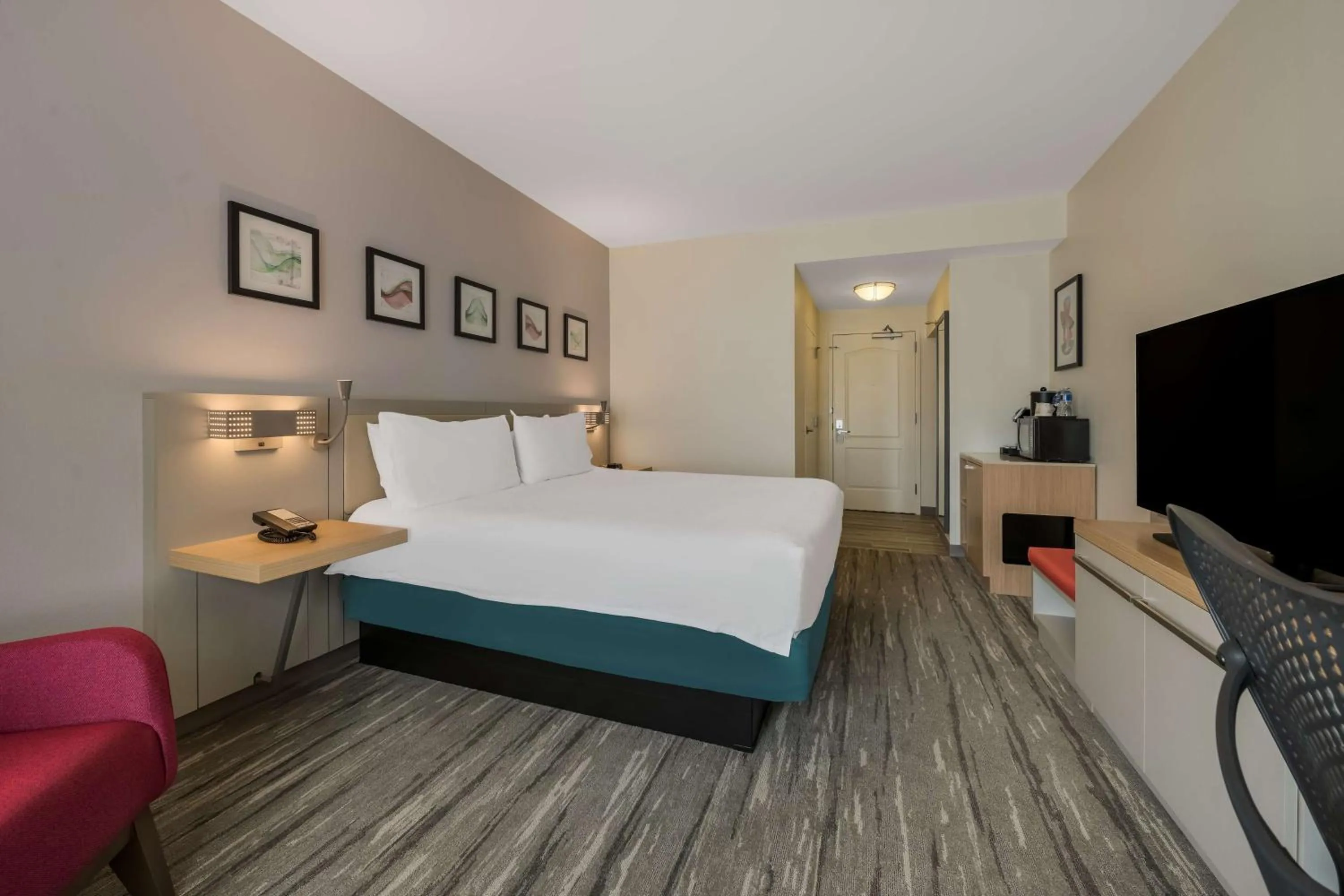 Bed in Hilton Garden Inn Rockford