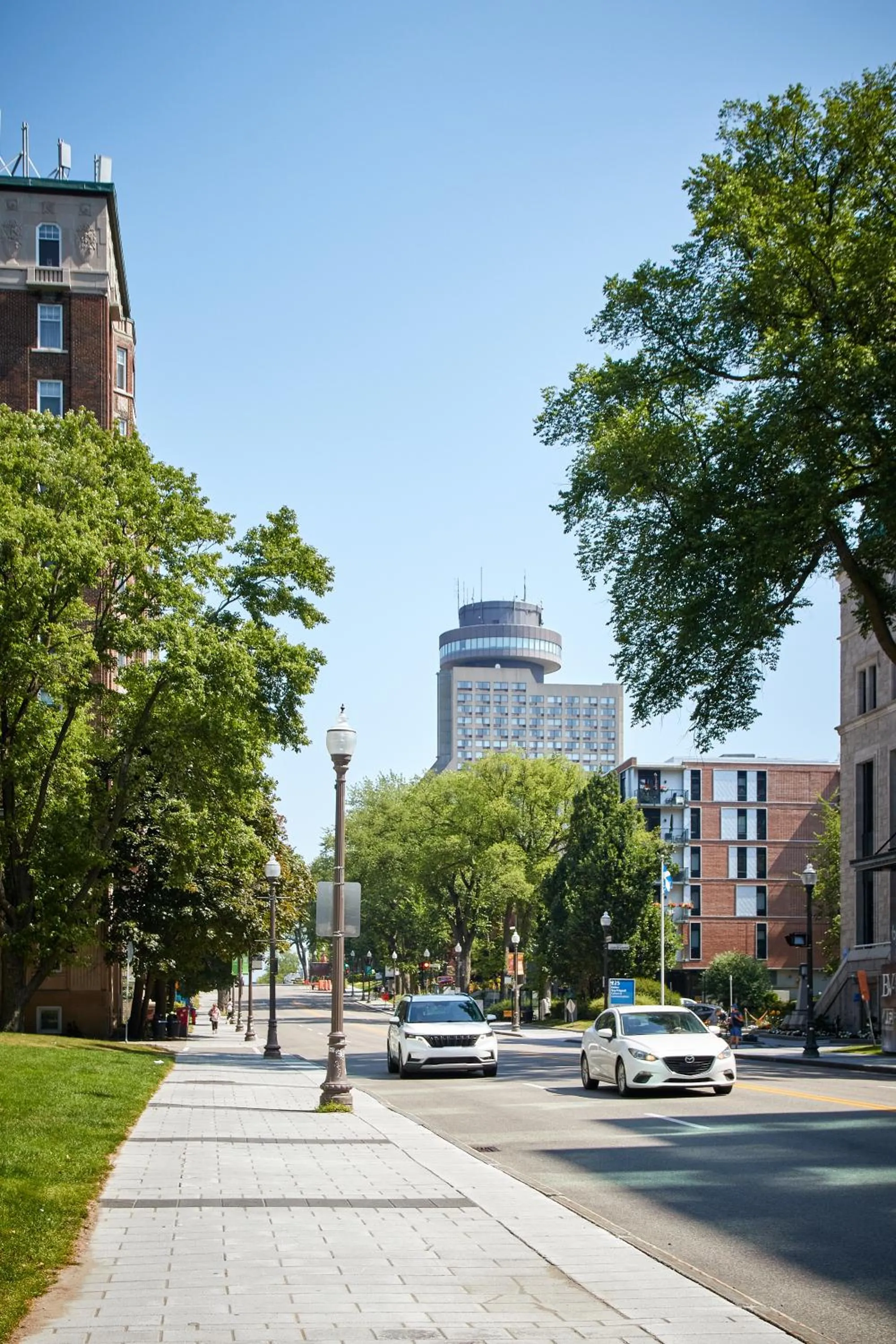 Hotel Charles-Alexandre - Par Aneyro