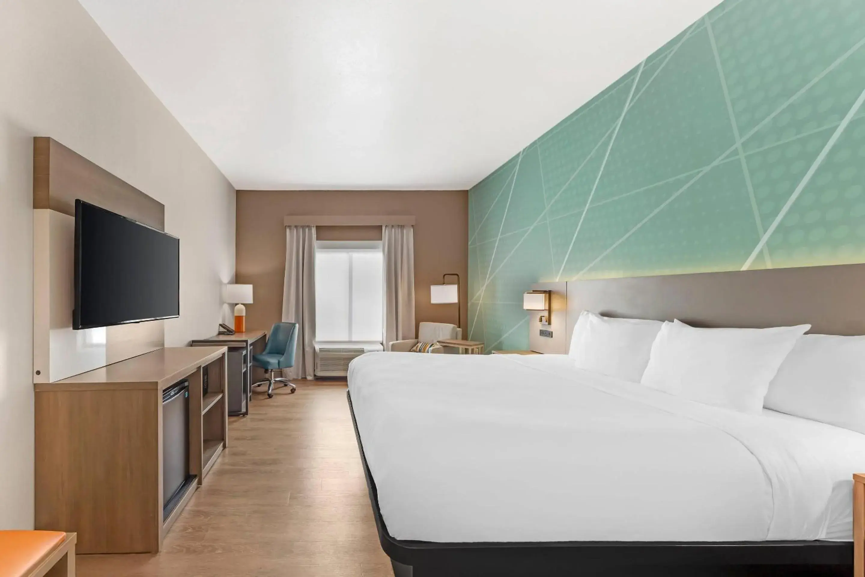 Bedroom, Bed in Comfort Inn Sullivan Bedroom, Bed in Comfort Inn Sullivan