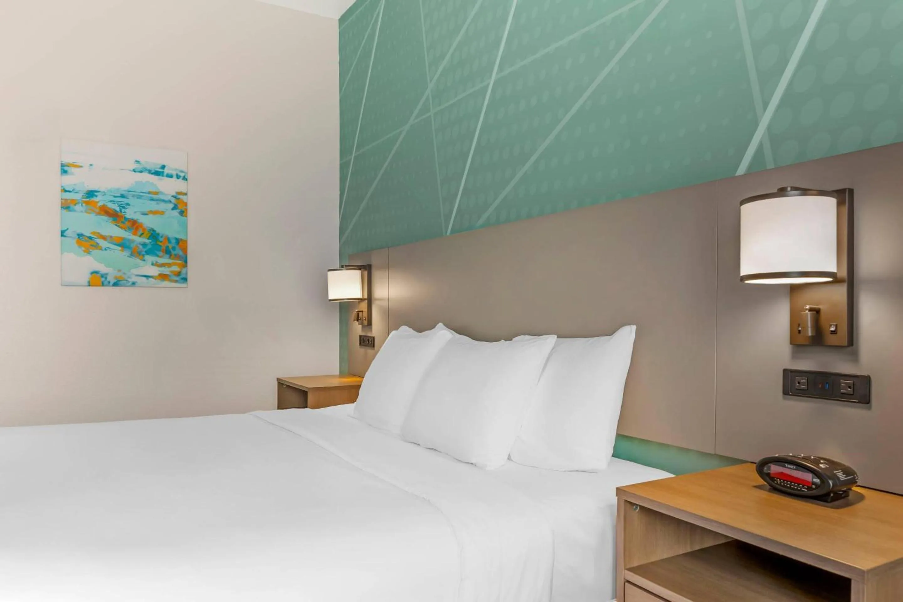 Bedroom, Bed in Comfort Inn Sullivan