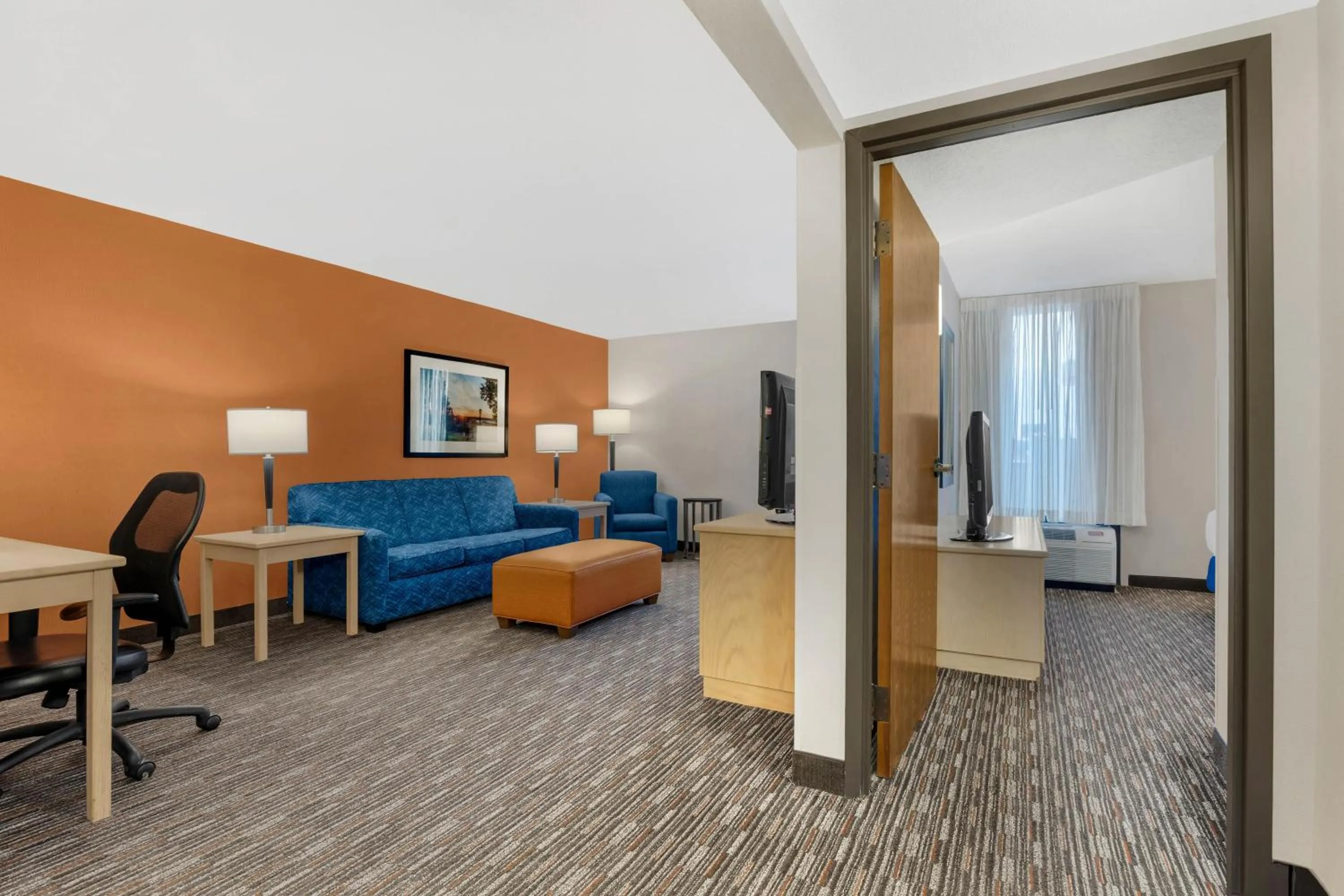 Bedroom, Bed in Pear Tree Inn Cape Girardeau West