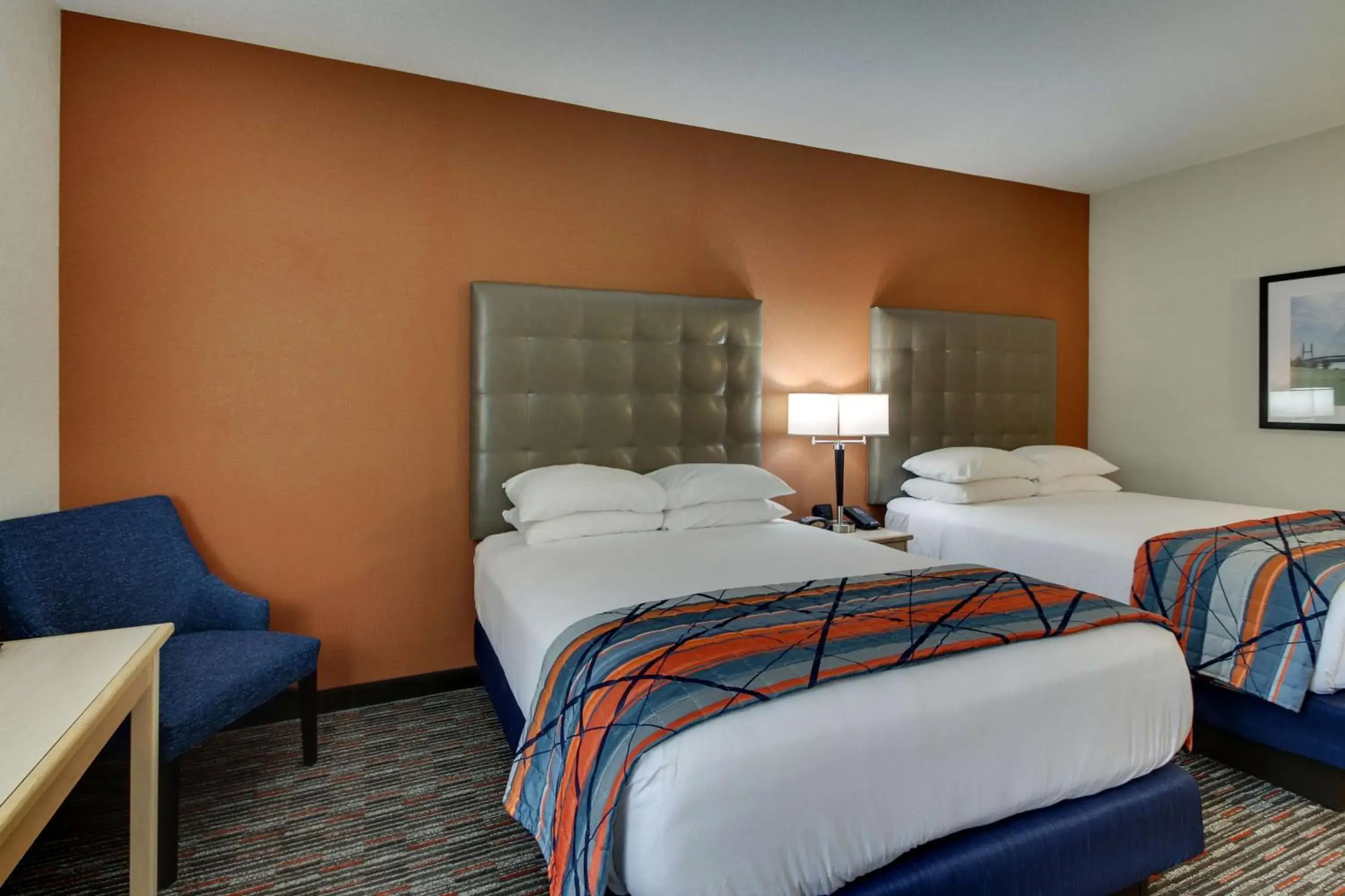 Photo of the whole room, Bed in Pear Tree Inn Cape Girardeau West Photo of the whole room, Bed in Pear Tree Inn Cape Girardeau West