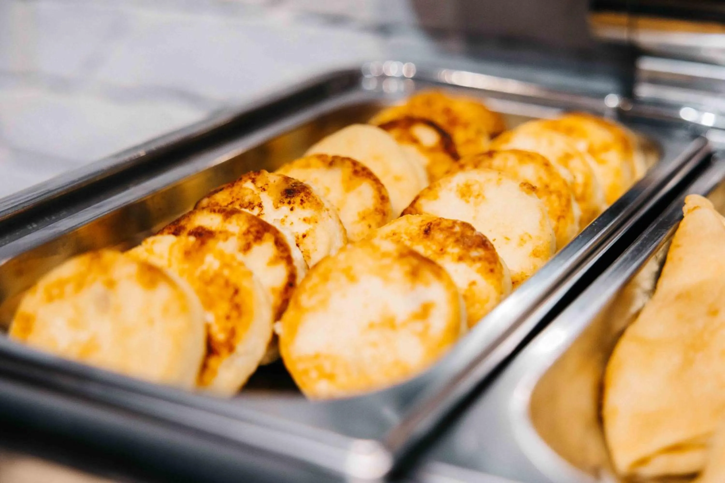 Food in Flowers Hotel