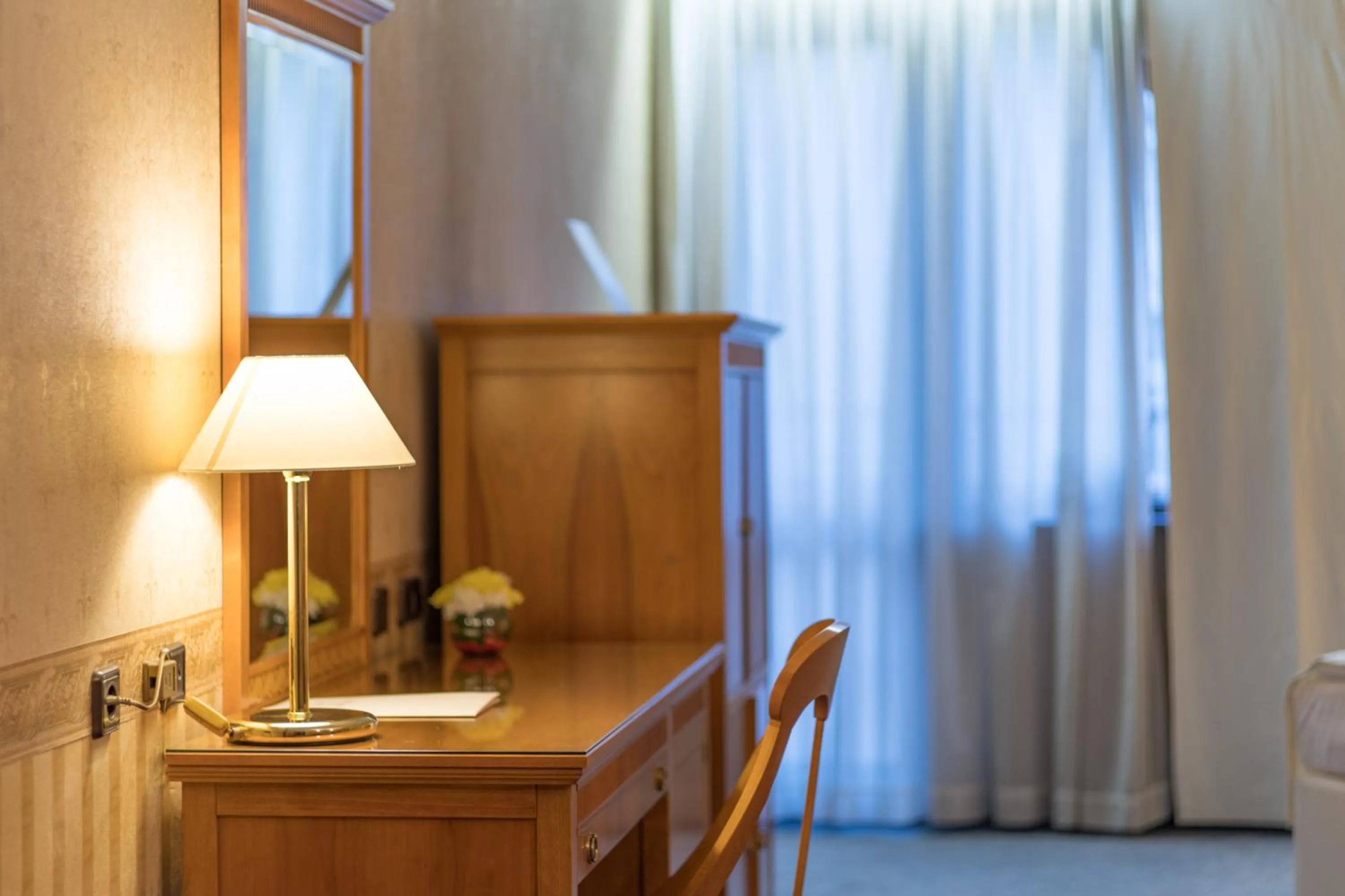 Seating area in Hotel Downtown