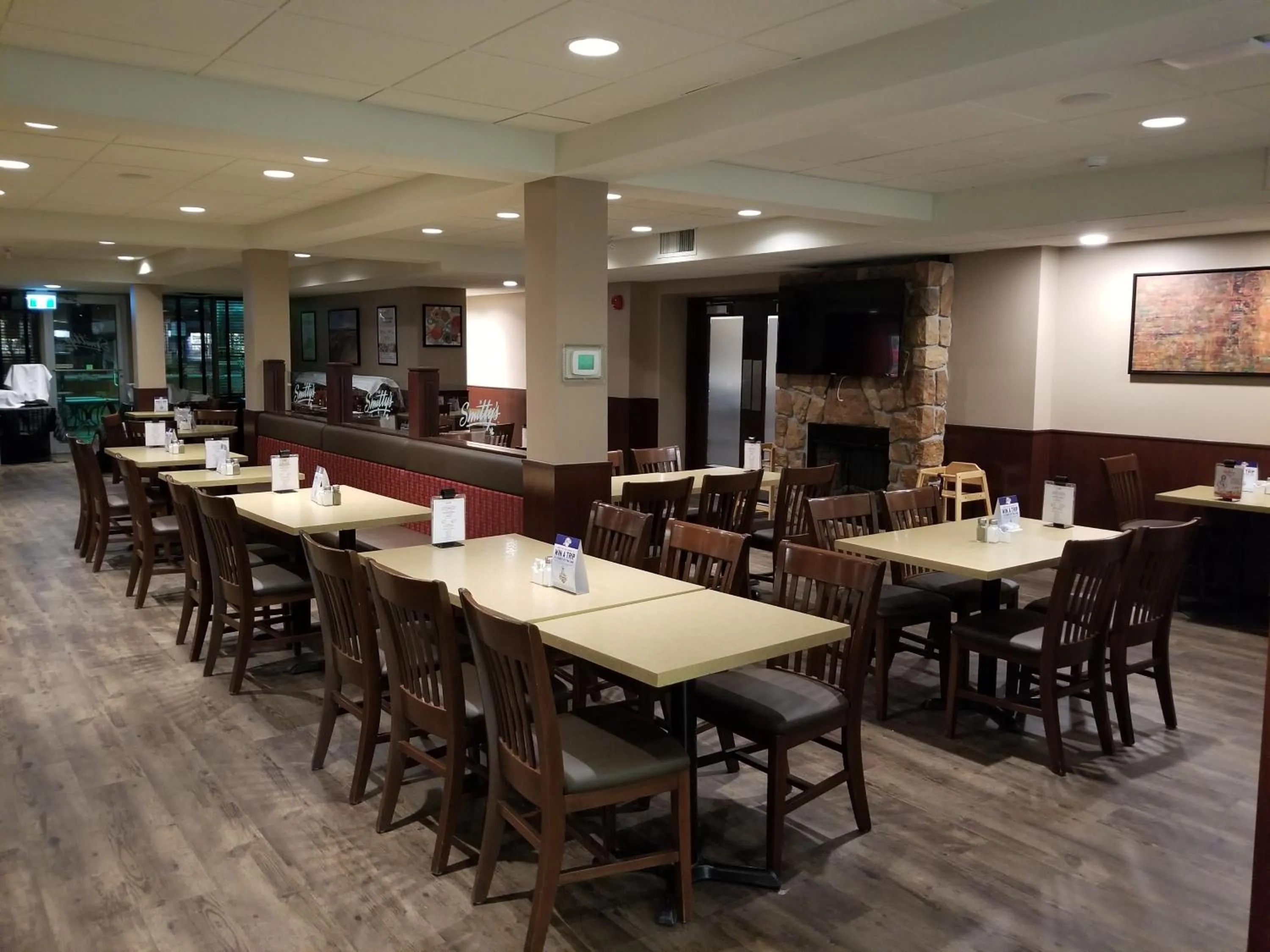 Restaurant/places to eat in Travelodge by Wyndham Cranbrook