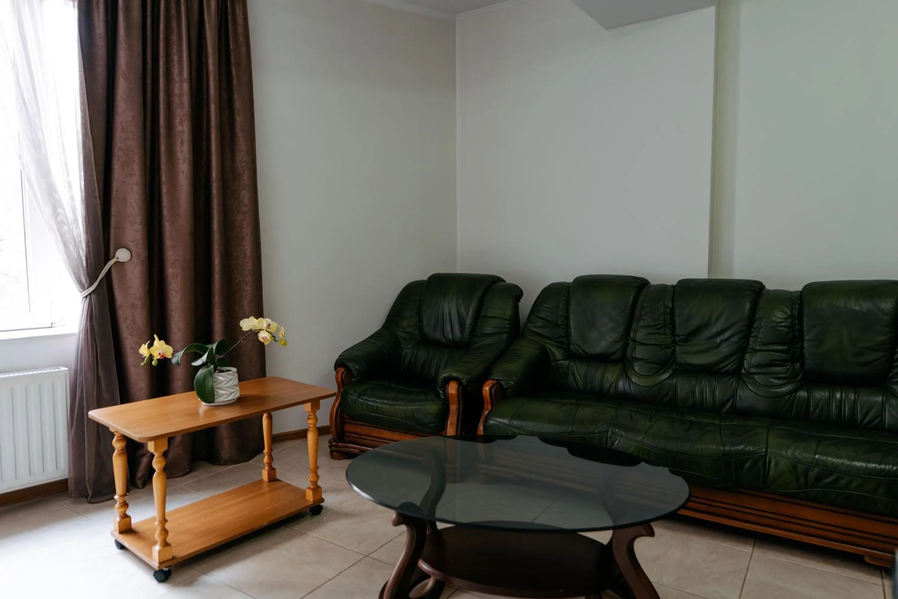 Communal lounge/ TV room in Villa Arus