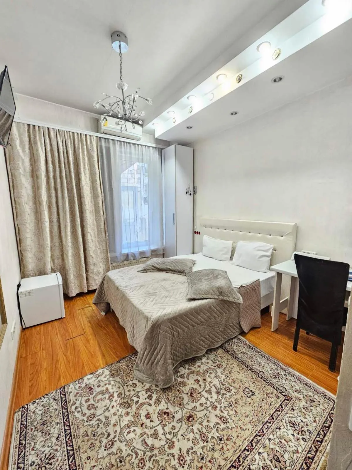 Bed in Bella Donna Hotel