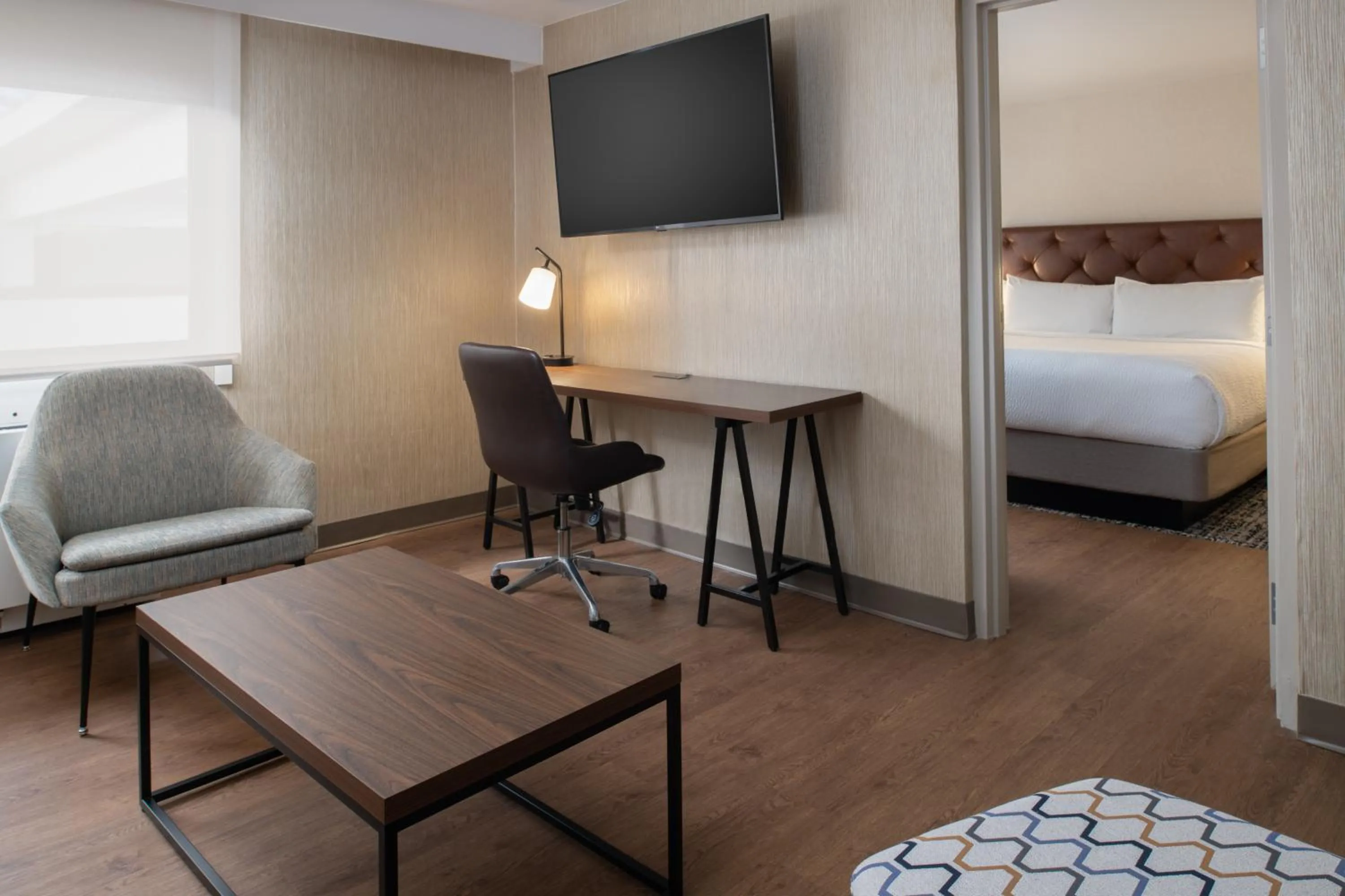 Bed in Four Points by Sheraton Bellingham Hotel & Conference Center