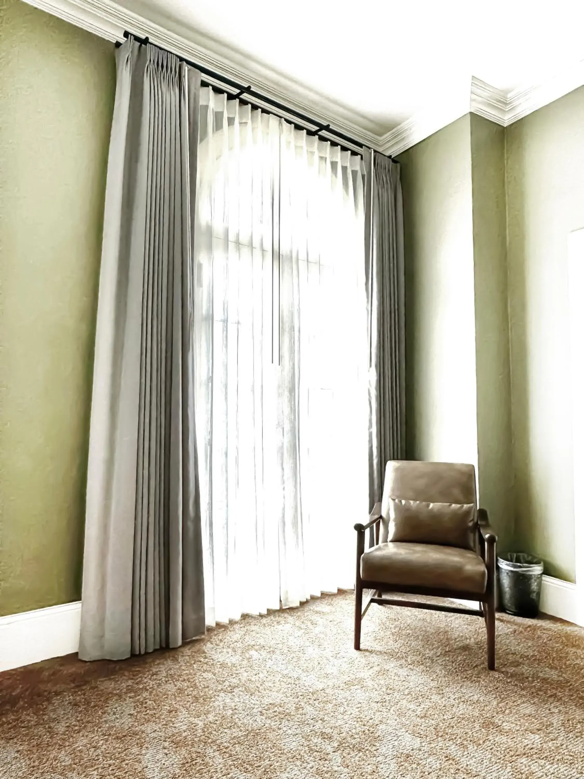 Living room in Historic Sonora Inn Living room in Historic Sonora Inn