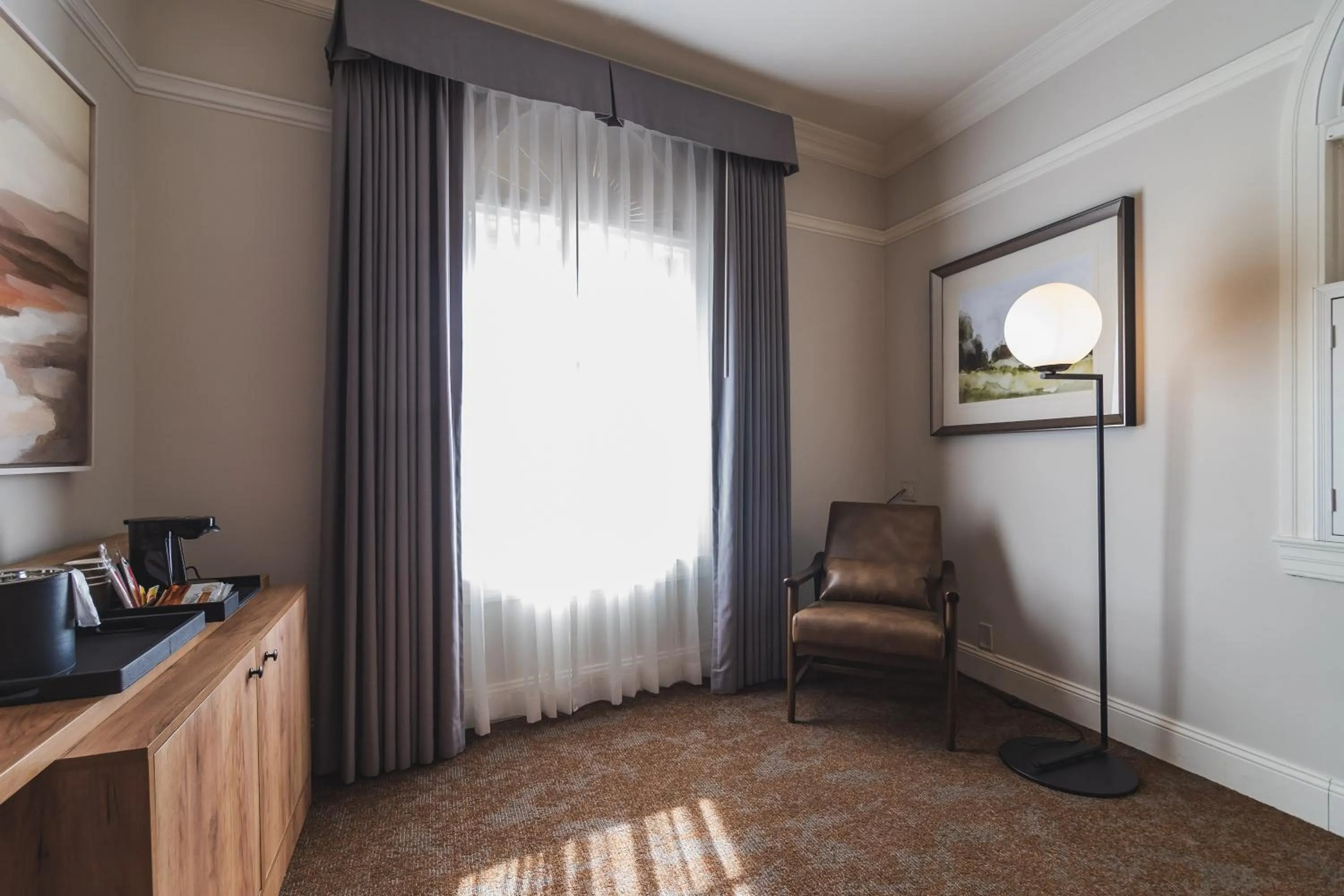 Area and facilities in Historic Sonora Inn