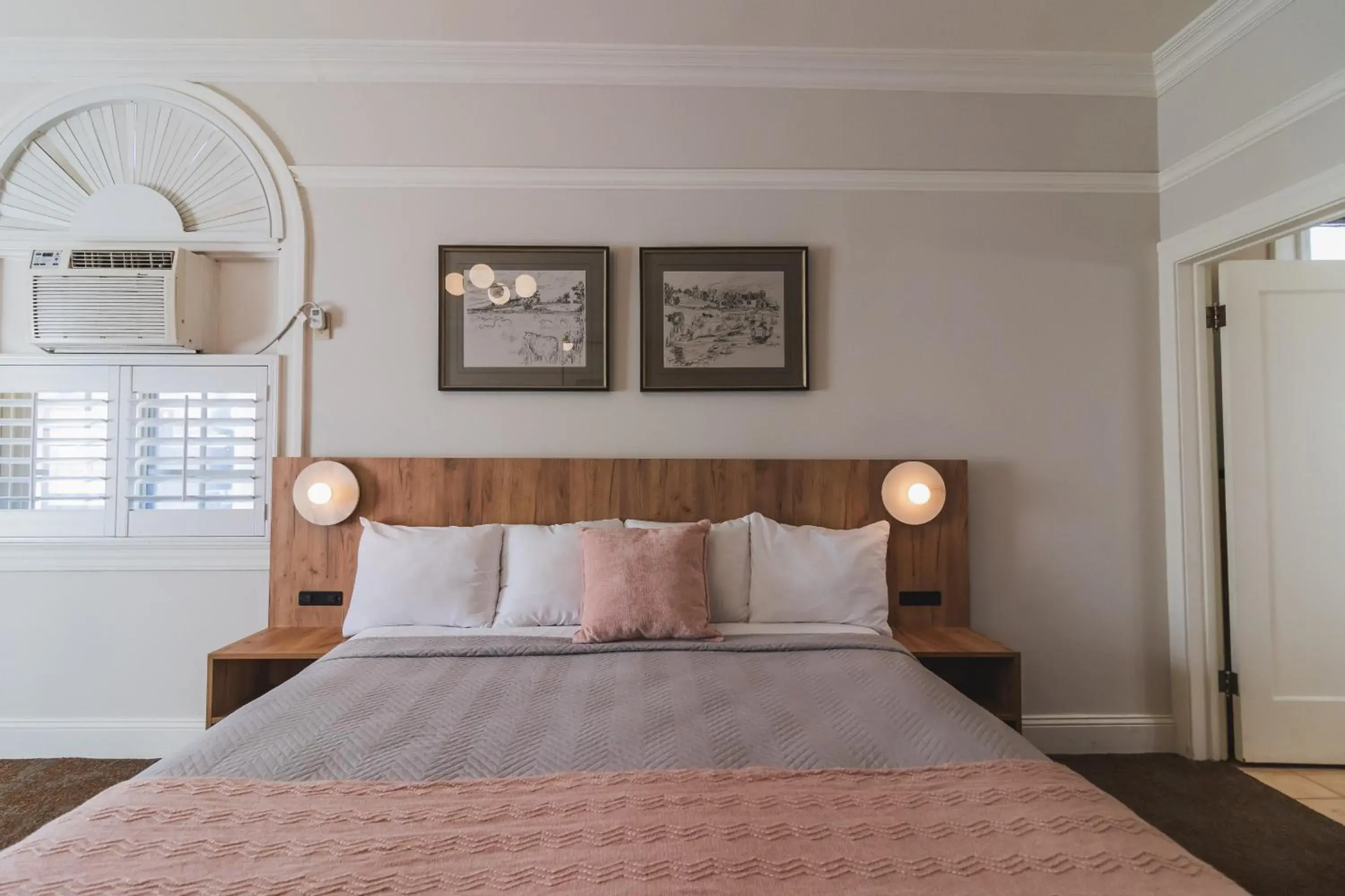 Bed in Historic Sonora Inn Bed in Historic Sonora Inn