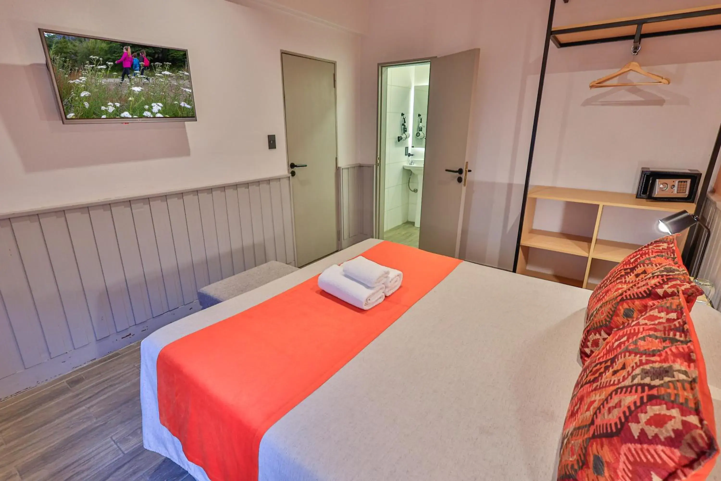 Bed in Hotel Bariloche By Tierra Gaucha Bed in Hotel Bariloche By Tierra Gaucha