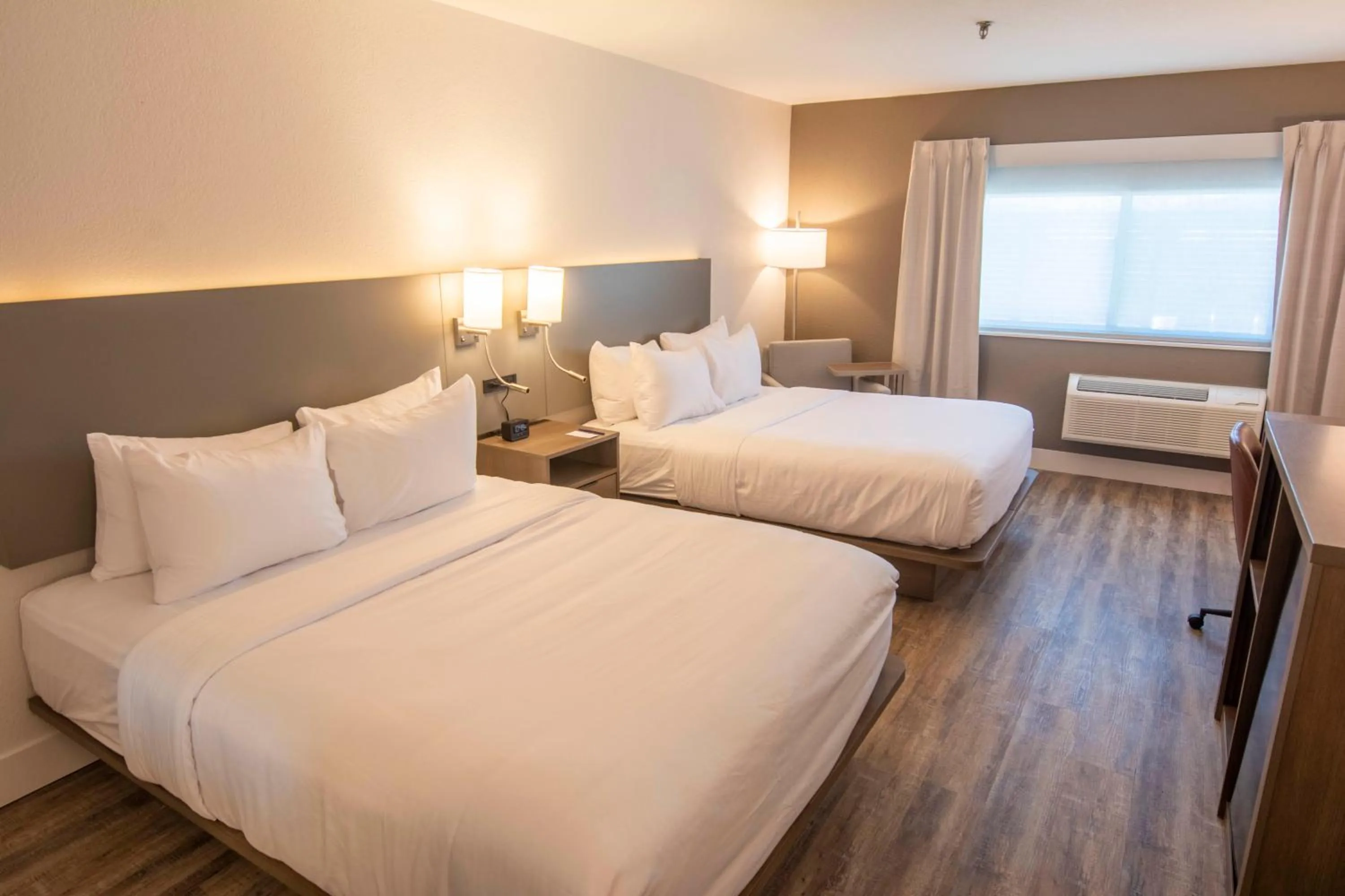 Bed in Comfort Inn Battle Mountain - Midway Between Elko and Winnemucca