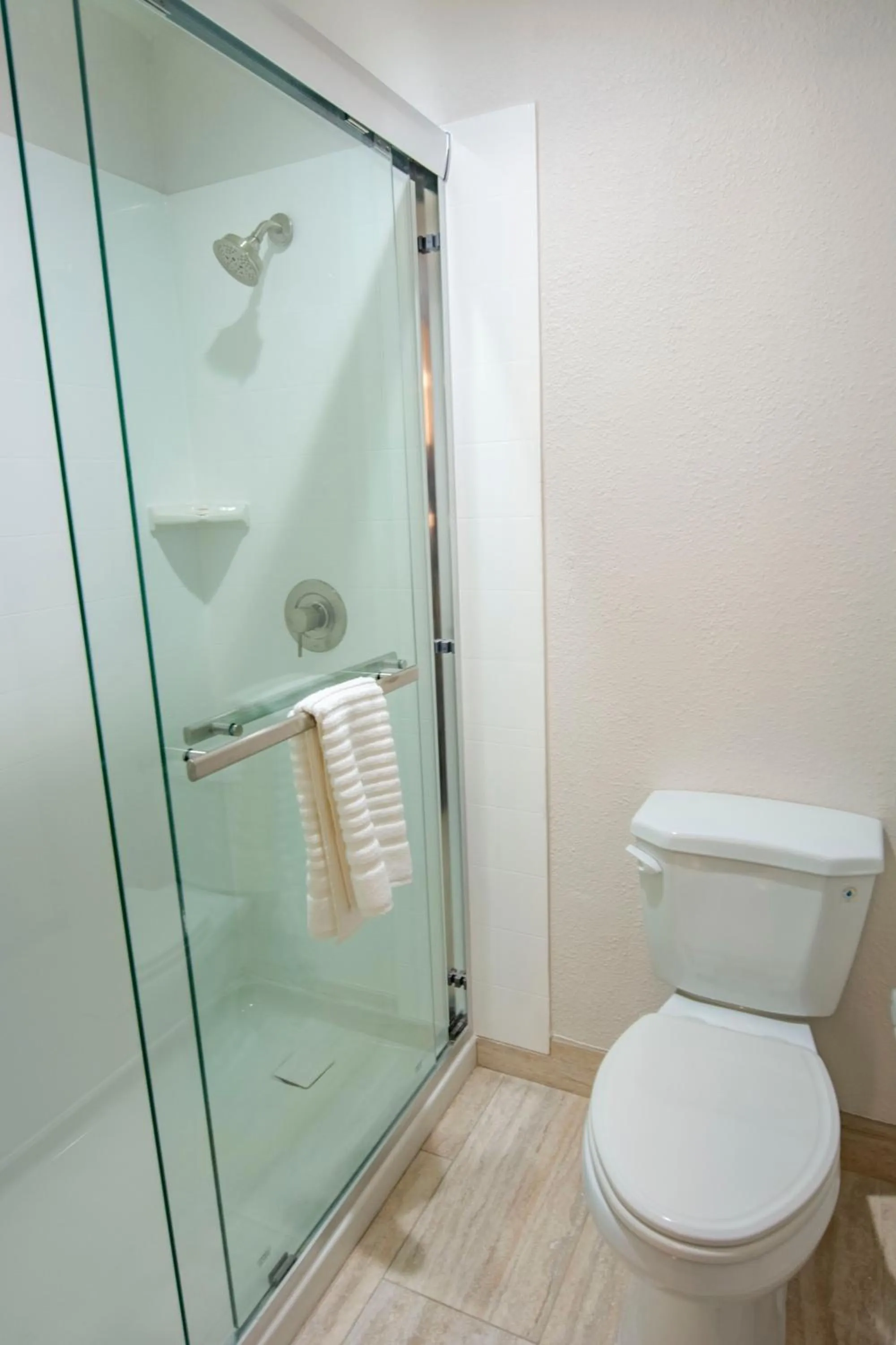 Shower in Comfort Inn Battle Mountain - Midway Between Elko and Winnemucca