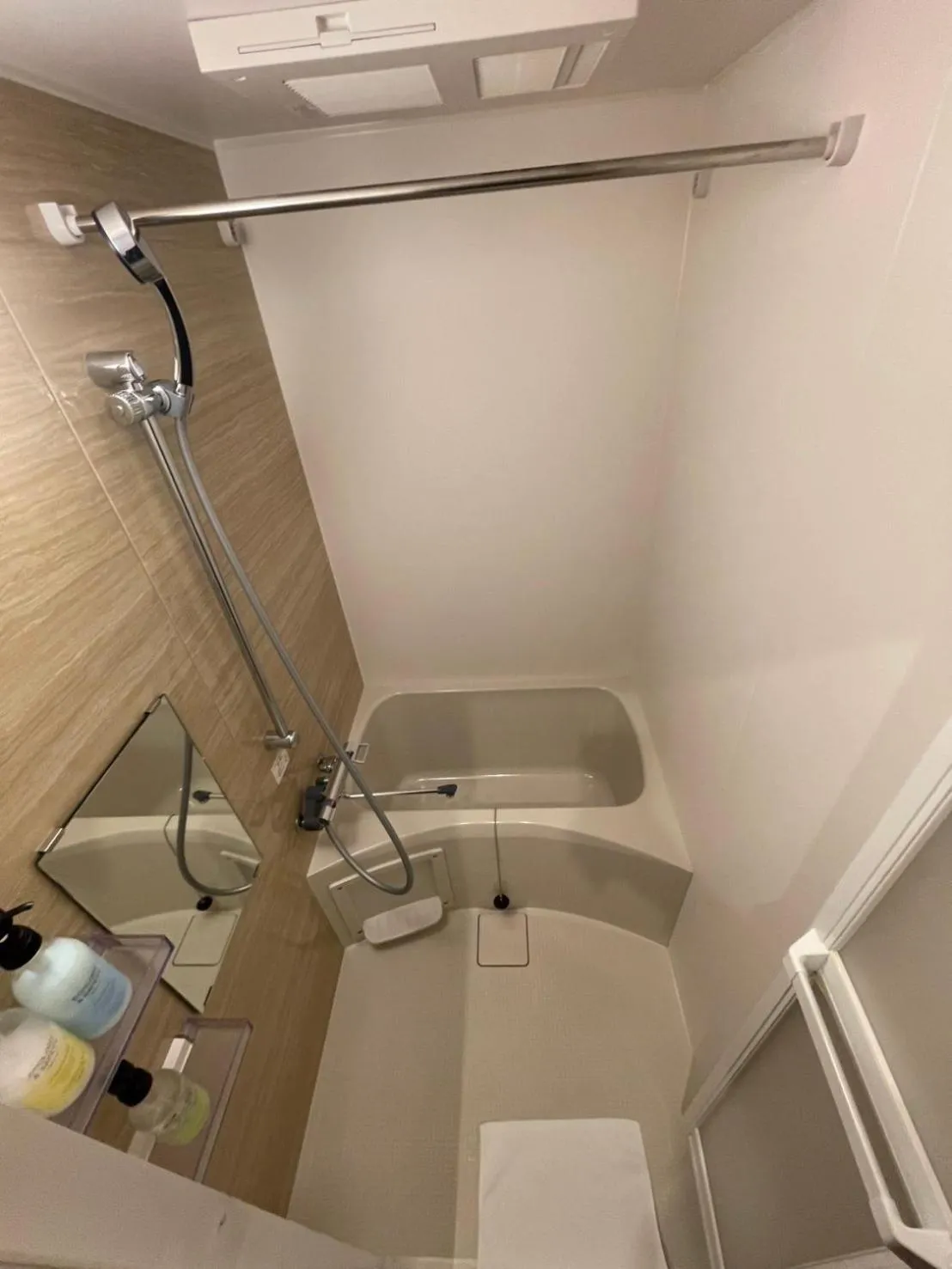Shower in Guest House Goettingen