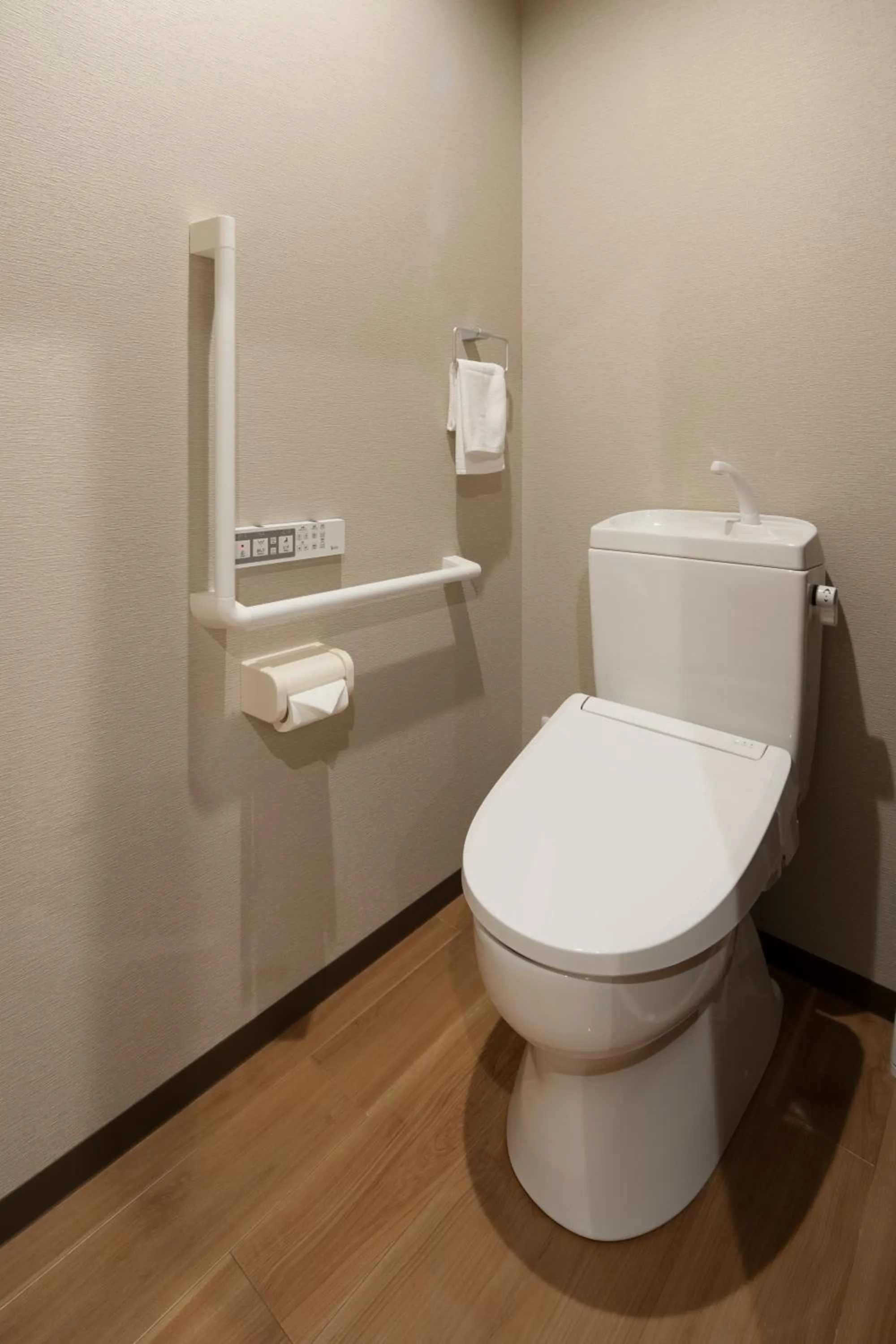 Toilet in Guest House Goettingen