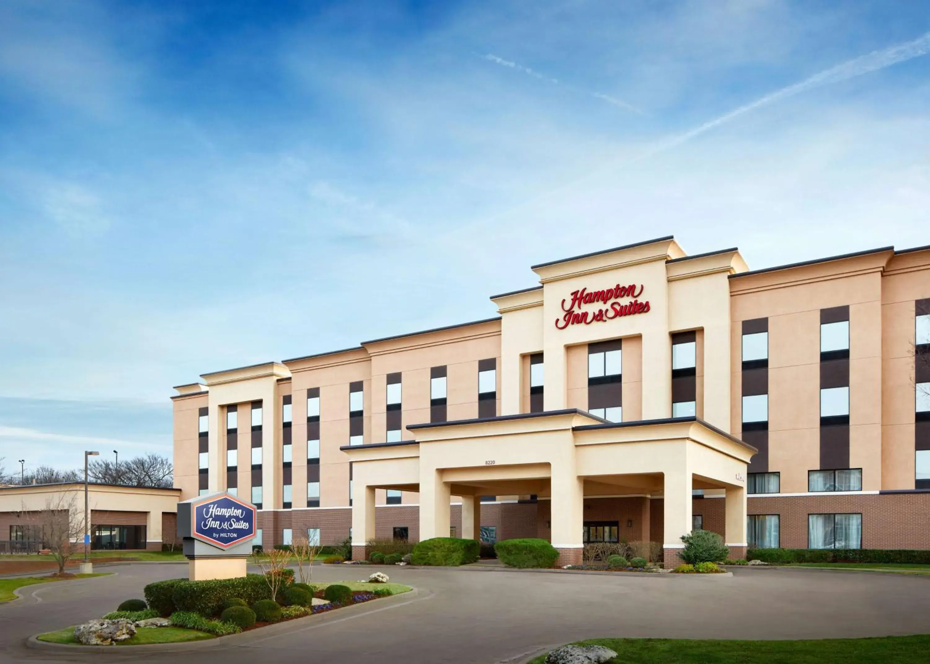 Property building in Hampton Inn & Suites Tulsa South Bixby Property building in Hampton Inn & Suites Tulsa South Bixby
