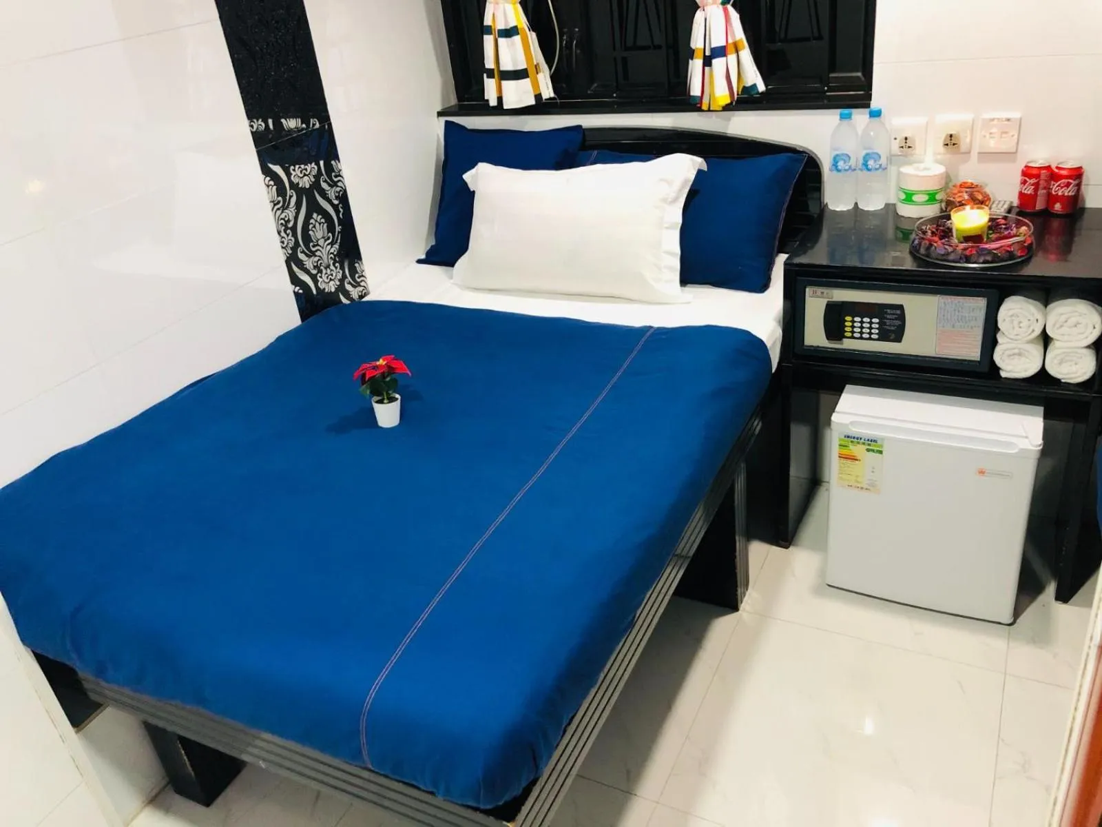 Bed in Manila Lounge