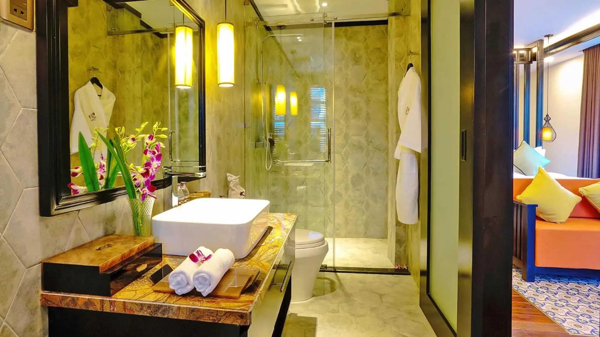 People in Manila Lounge