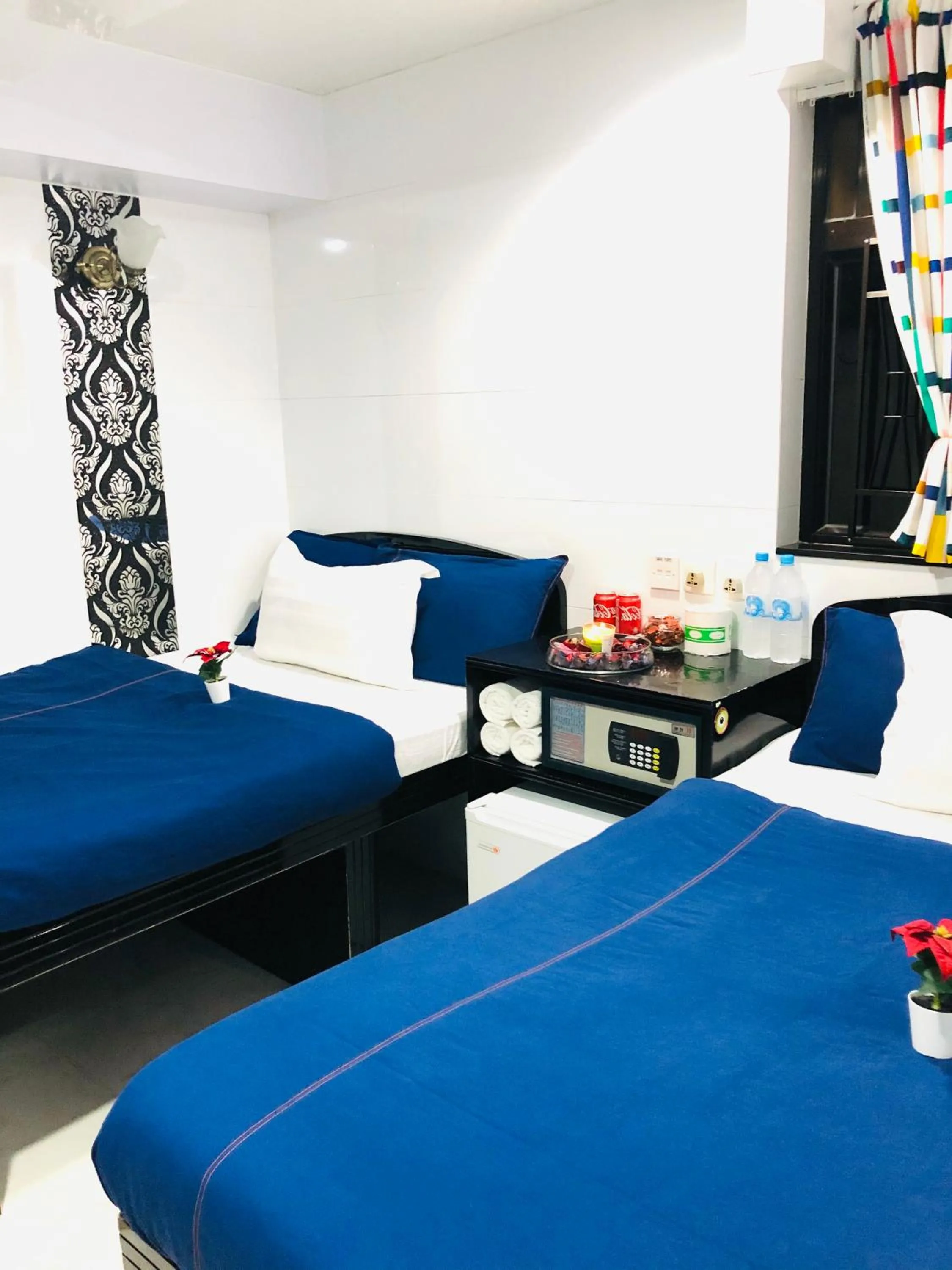 Bed in Manila Lounge