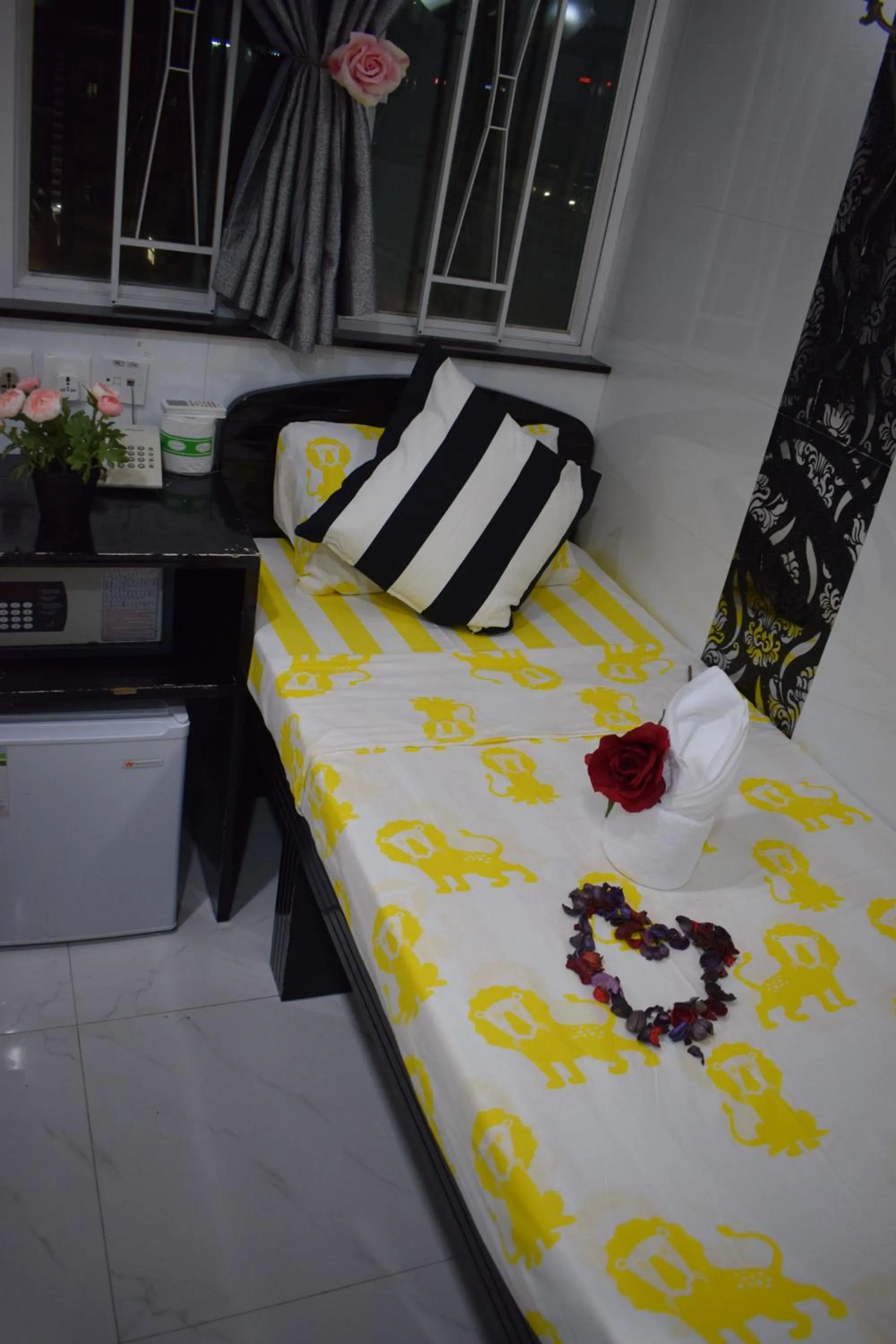 Bedroom in Manila Lounge