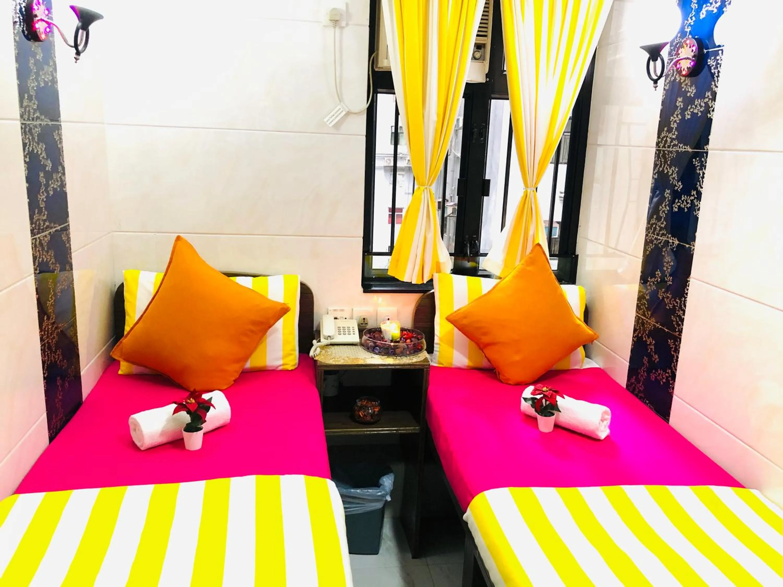 Bed in Manila Lounge