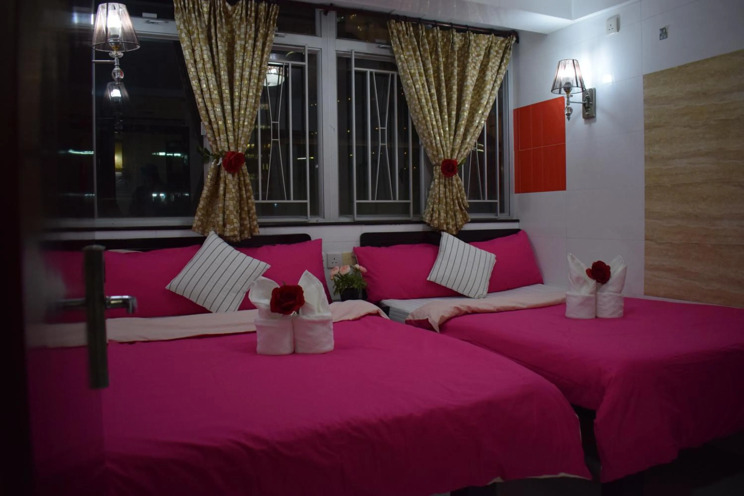 cot, Bed in Manila Lounge