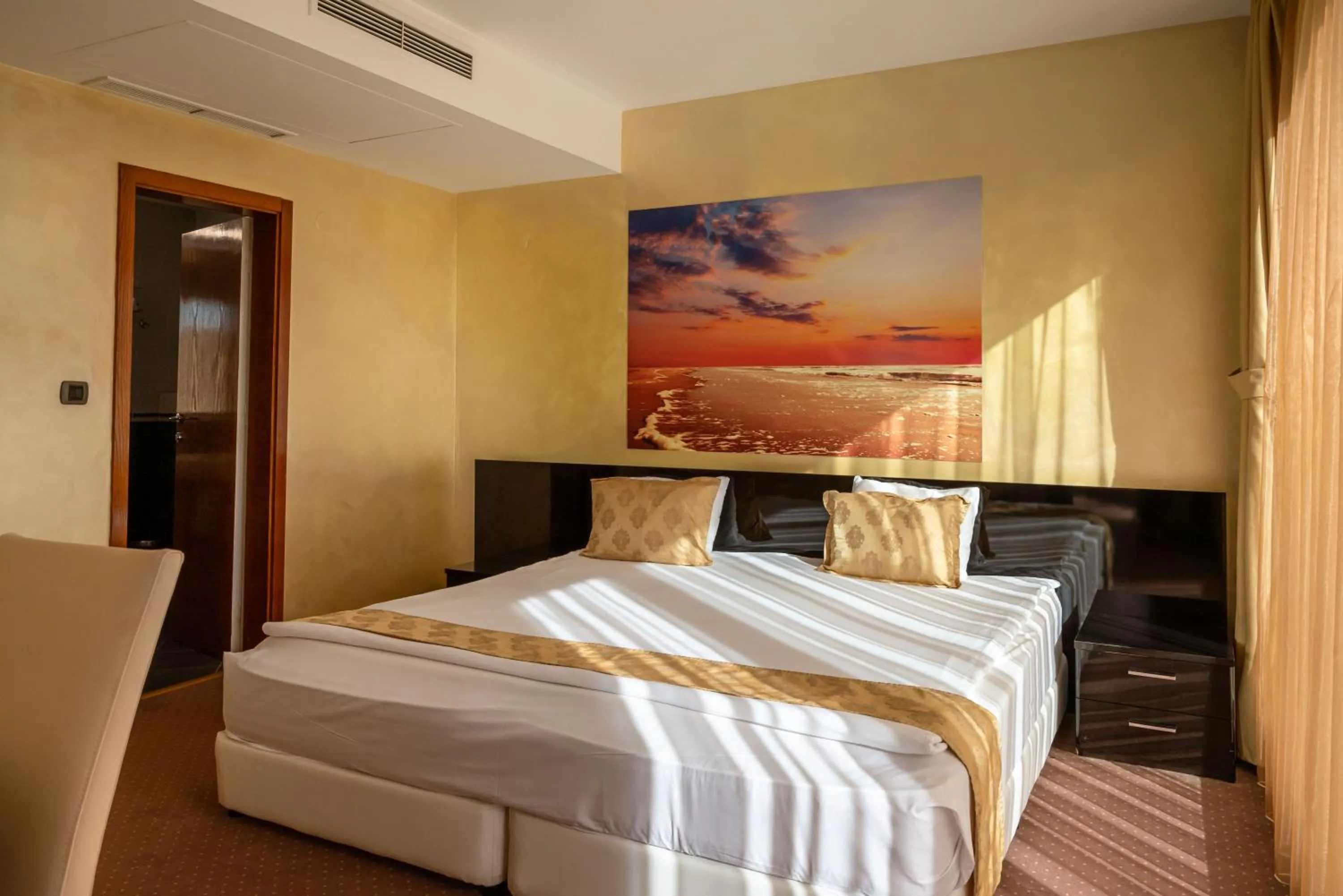 Photo of the whole room, Bed in Europe Hotel