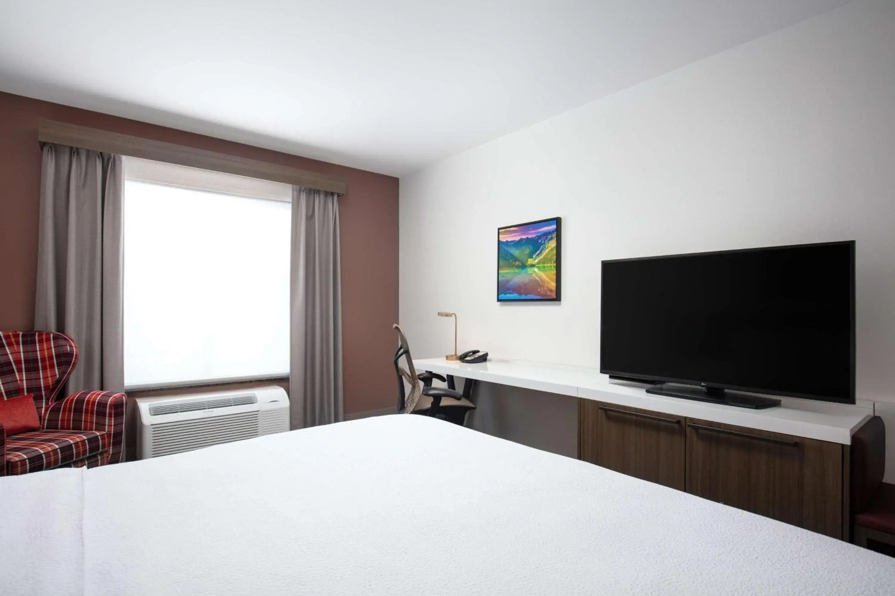 Bedroom, Bed in Hilton Garden Inn Kalispell Bedroom, Bed in Hilton Garden Inn Kalispell