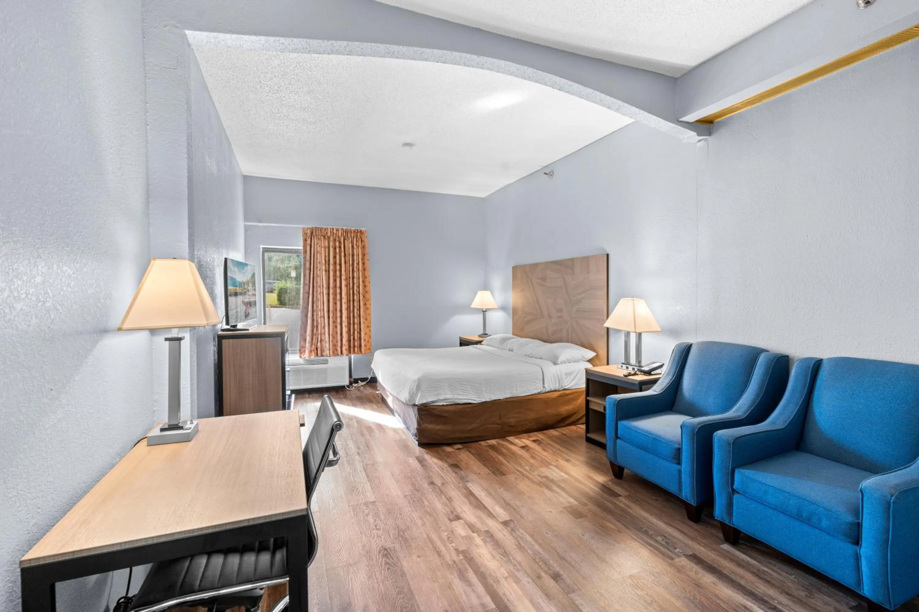 Bedroom, Bed in Baymont by Wyndham Lawrence