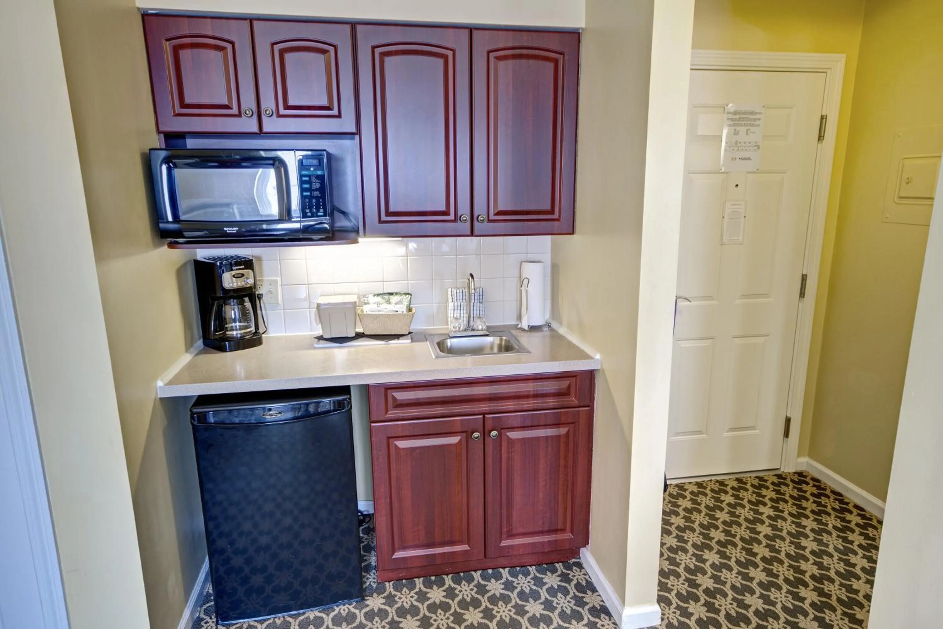 Kitchen or kitchenette in Club Wyndham Bay Voyage Inn