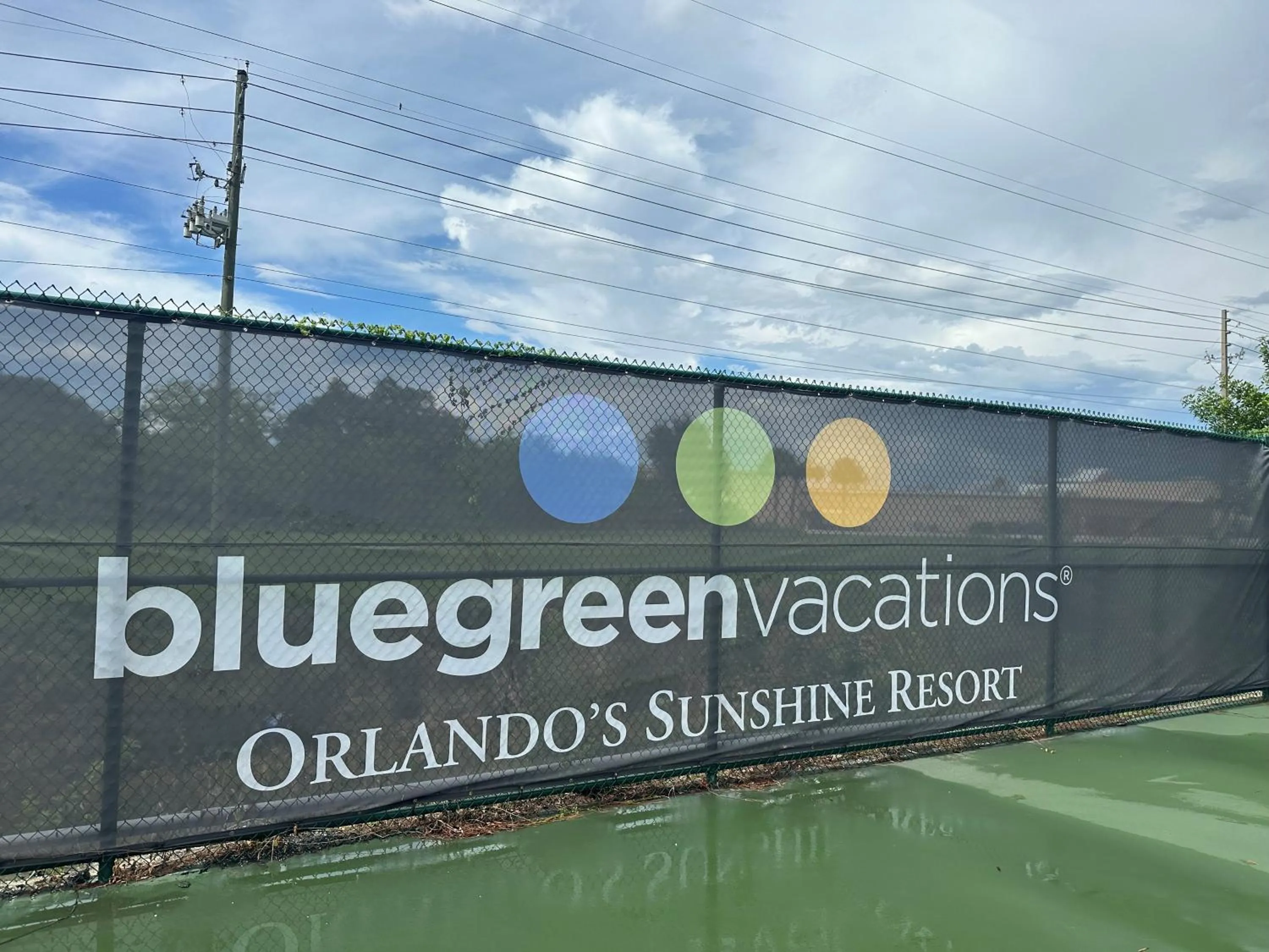 Tennis court in Bluegreen Vacations Orlando's Sunshine Resort