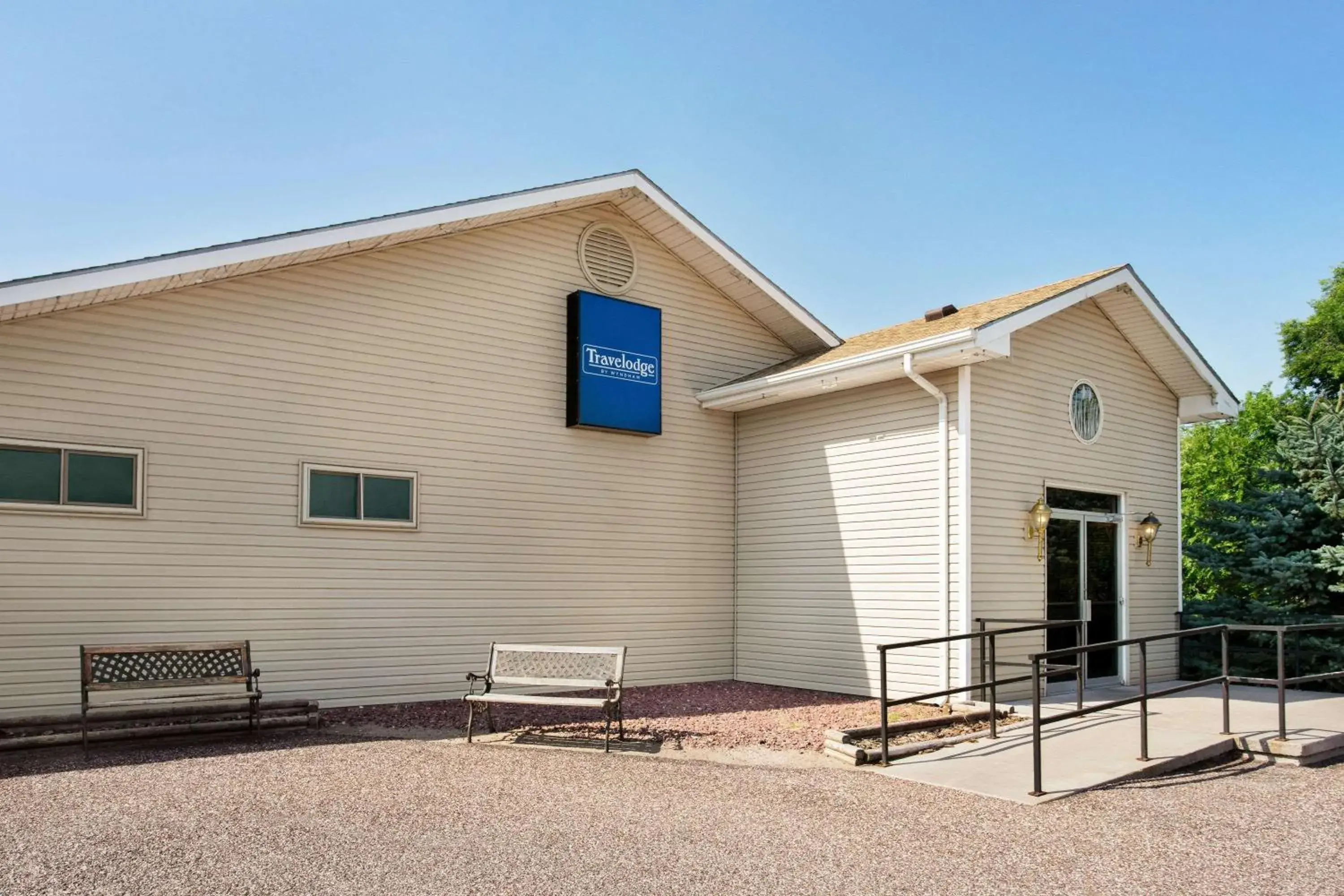 Property building in Travelodge by Wyndham Guernsey Property building in Travelodge by Wyndham Guernsey