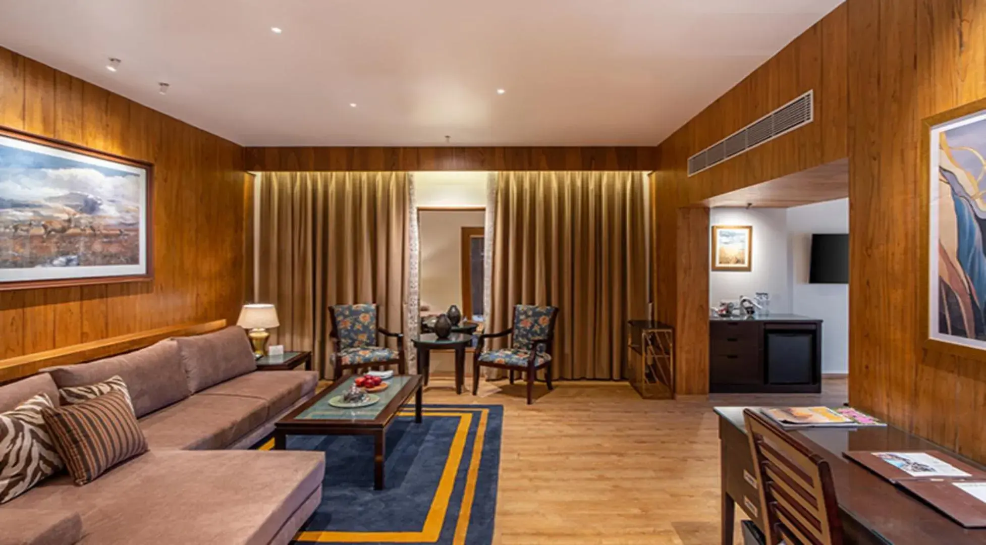 Deluxe Suite in Moksha Himalaya Spa Resort Deluxe Suite in Moksha Himalaya Spa Resort