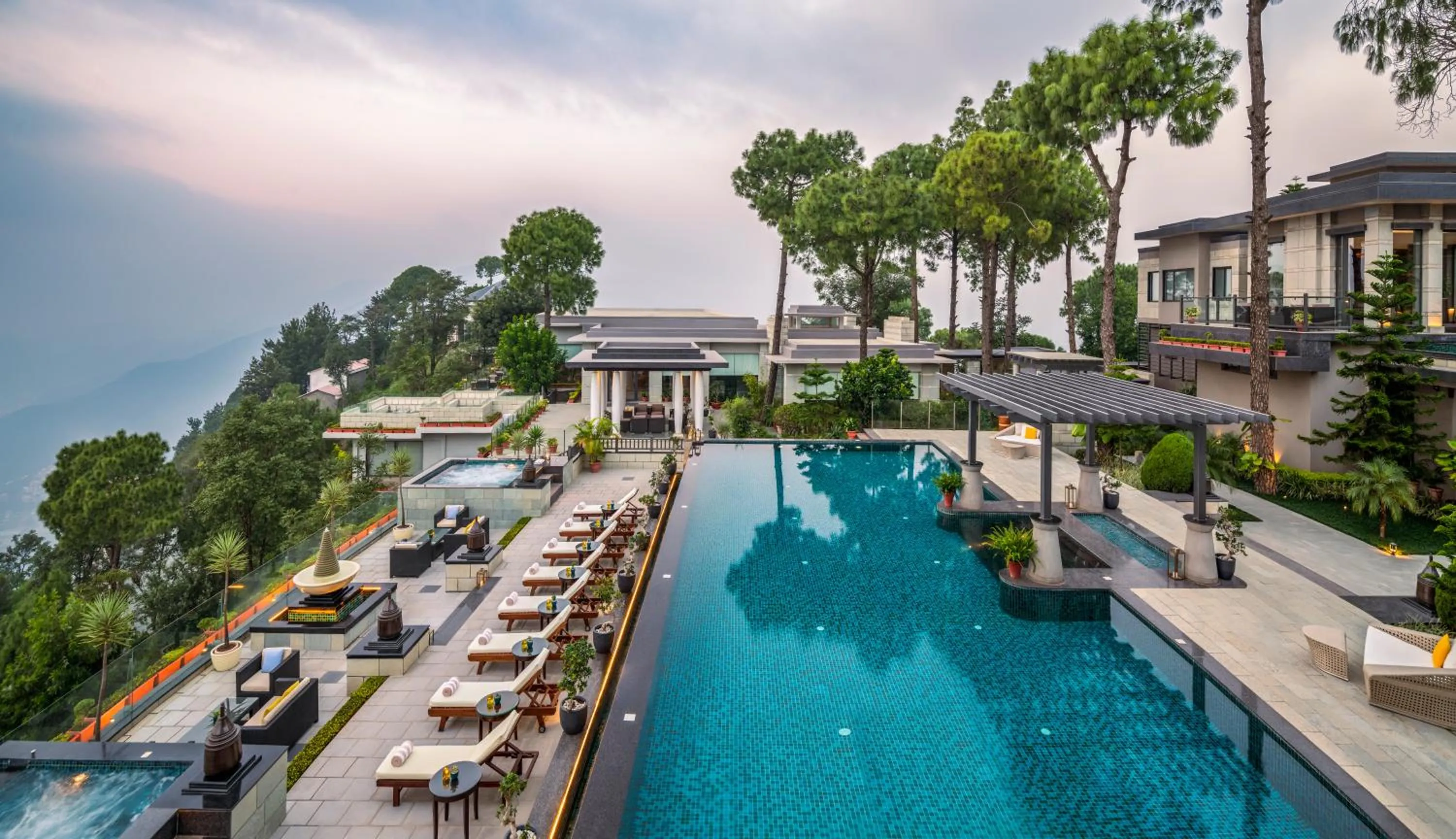 Swimming pool in Moksha Himalaya Spa Resort