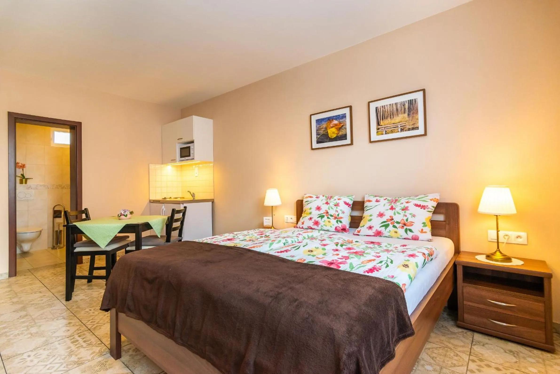 Bedroom, Bed in Villa Ephélia