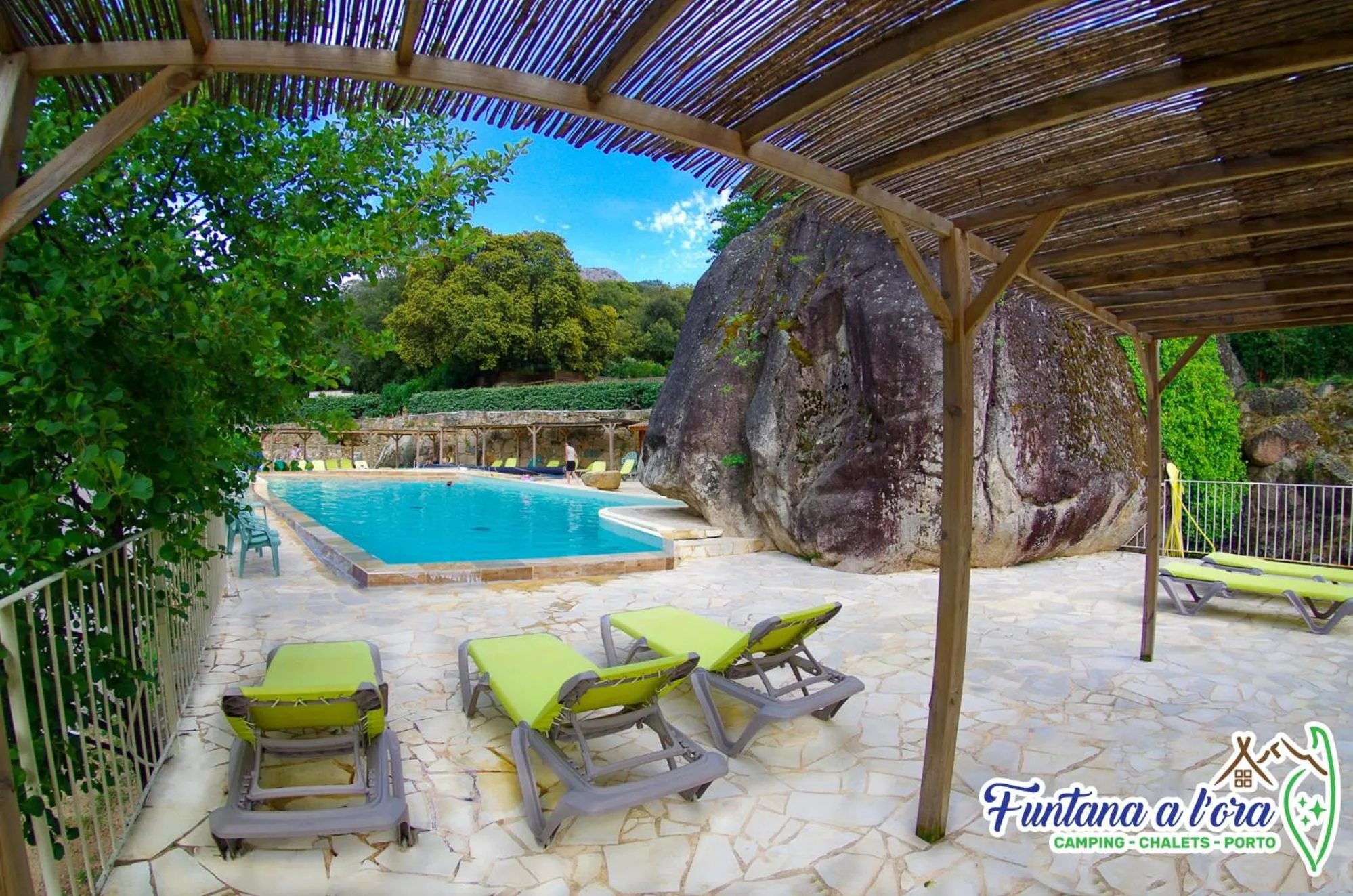 Swimming pool in Funtana a l'Ora