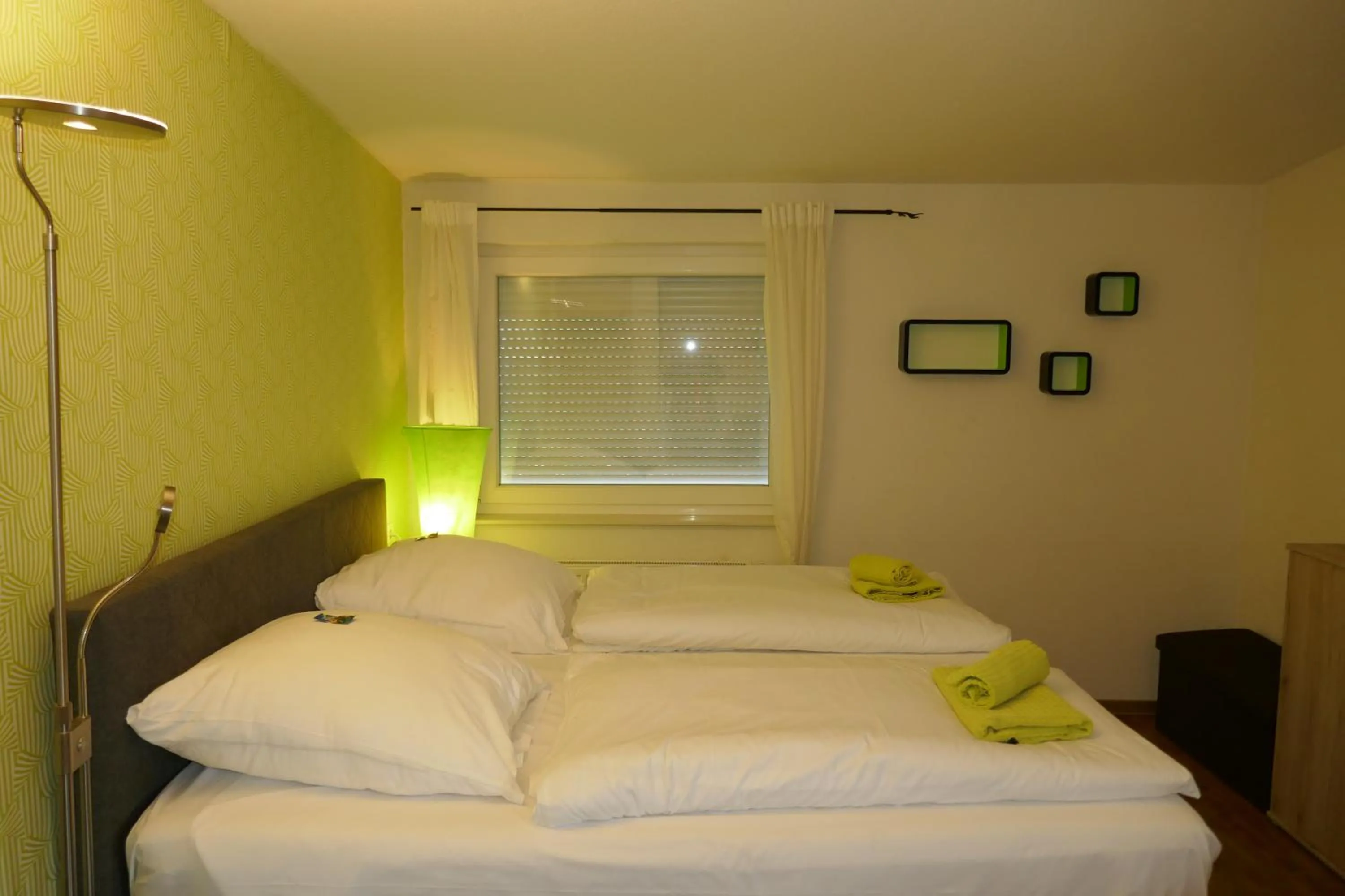 Bedroom, Bed in Appartmentanlage/Ferienhaus Handewitt