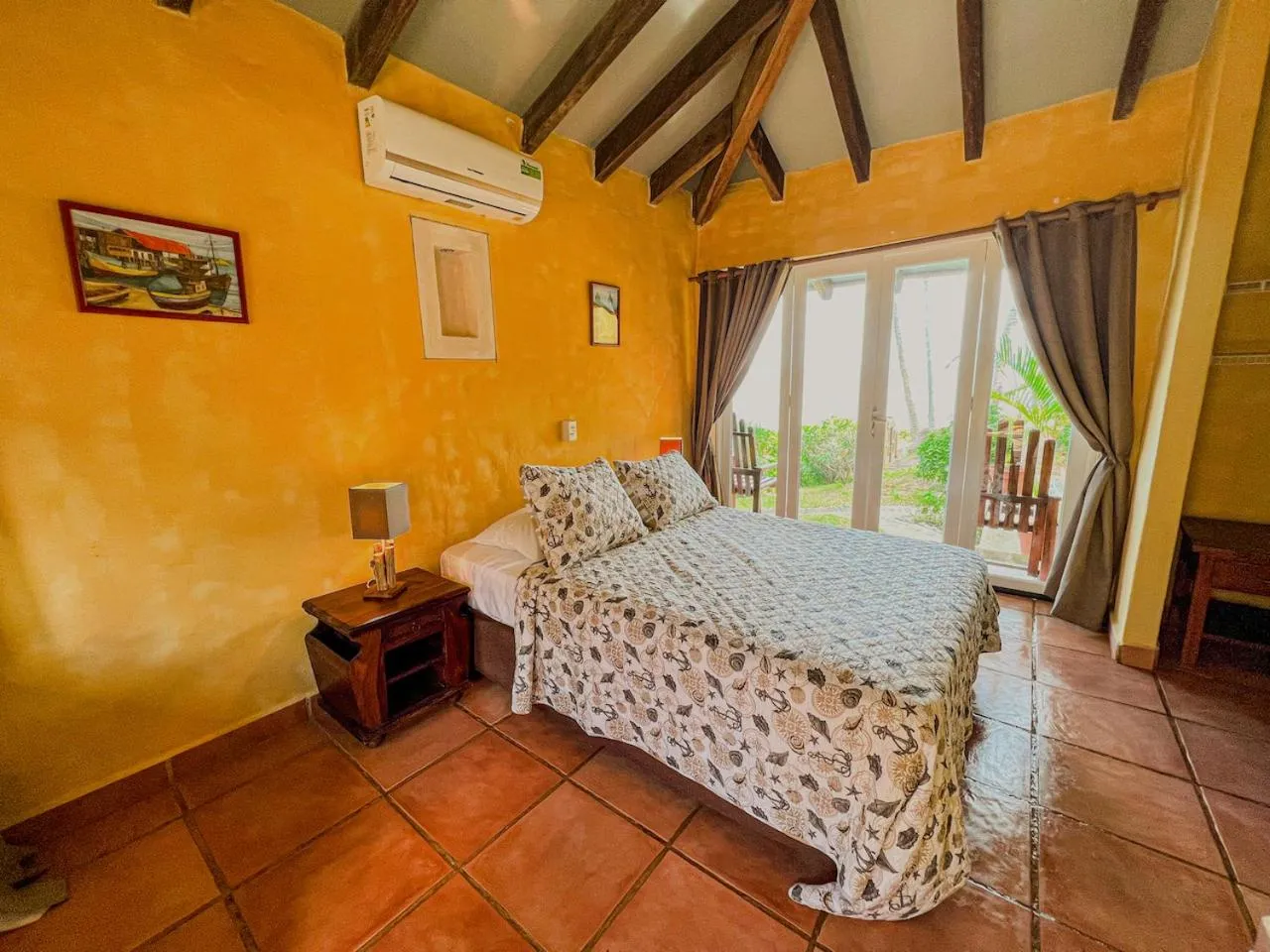 Bed in Hotel Punta Franca