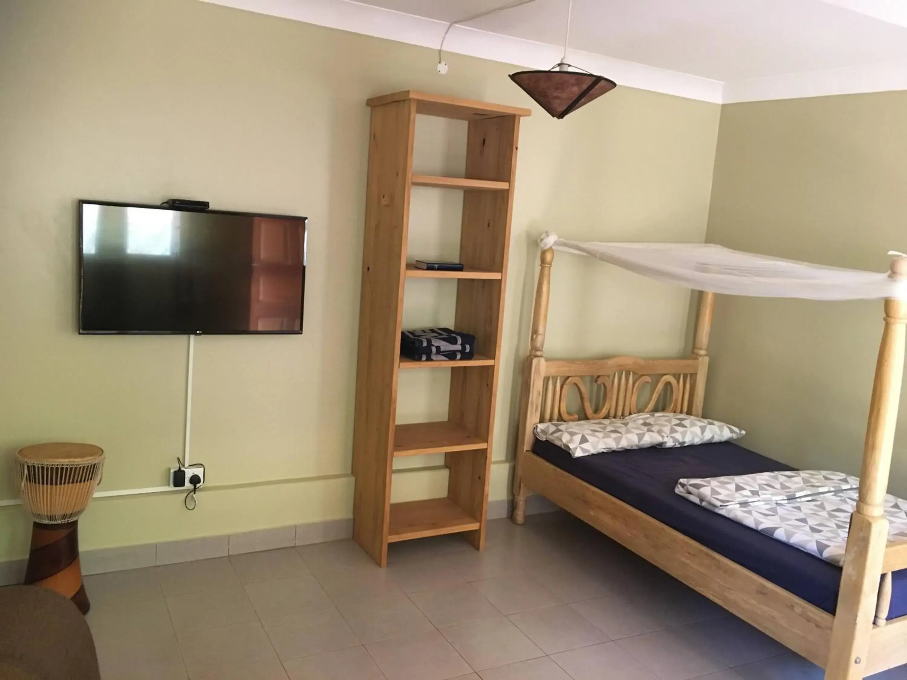 Queen Room with Shared Bathroom - single occupancy in Banda Lodge Queen Room with Shared Bathroom - single occupancy in Banda Lodge