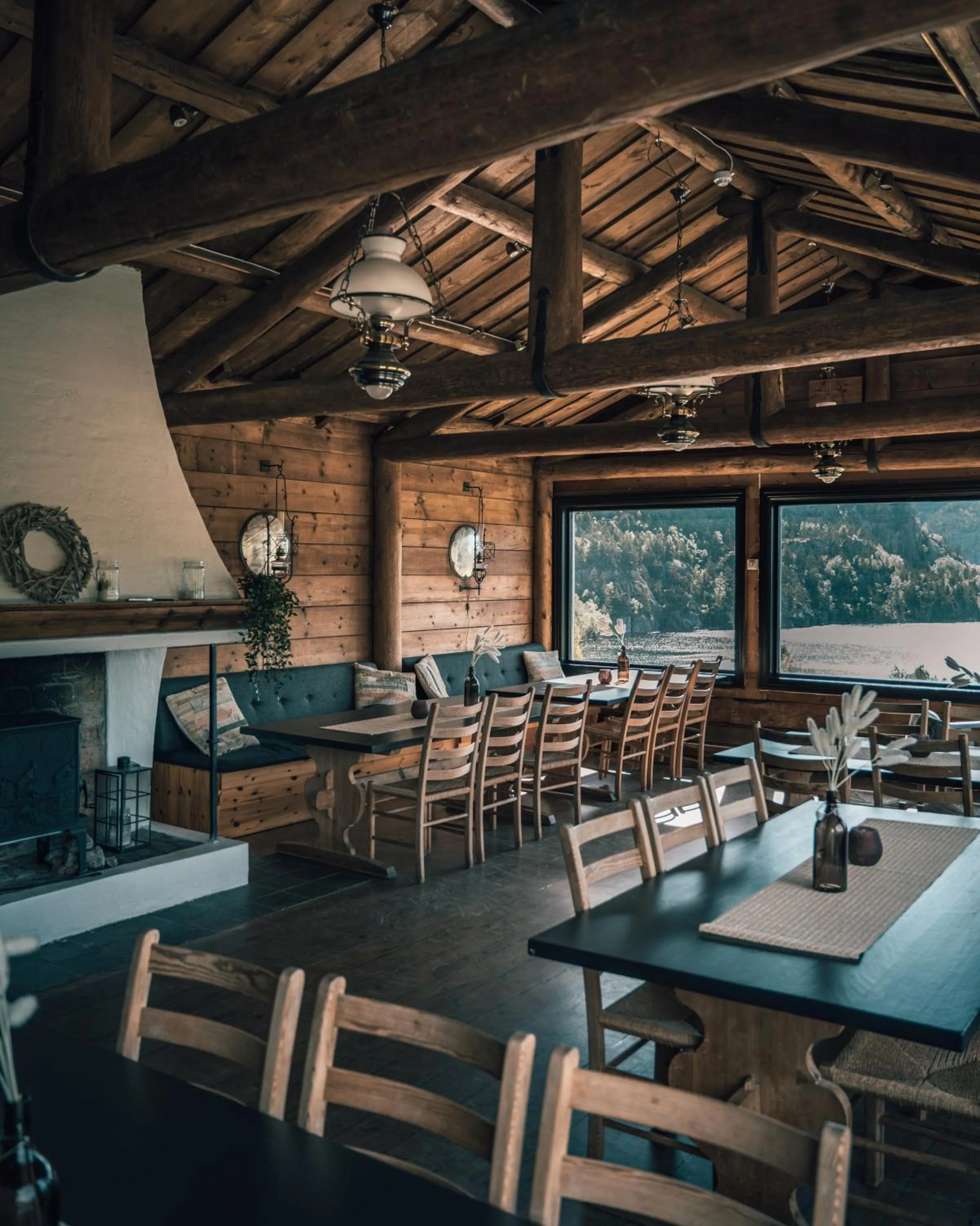 Seating area in Preikestolen Hotel & BaseCamp
