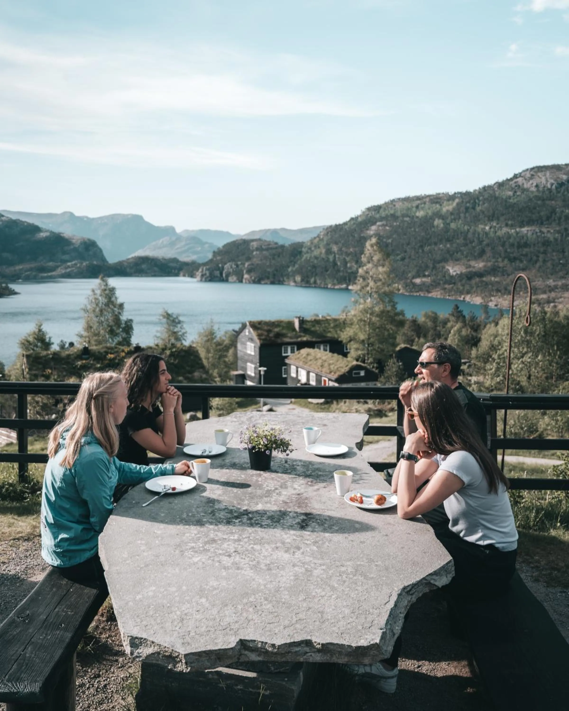 Dining area in Preikestolen Hotel & BaseCamp